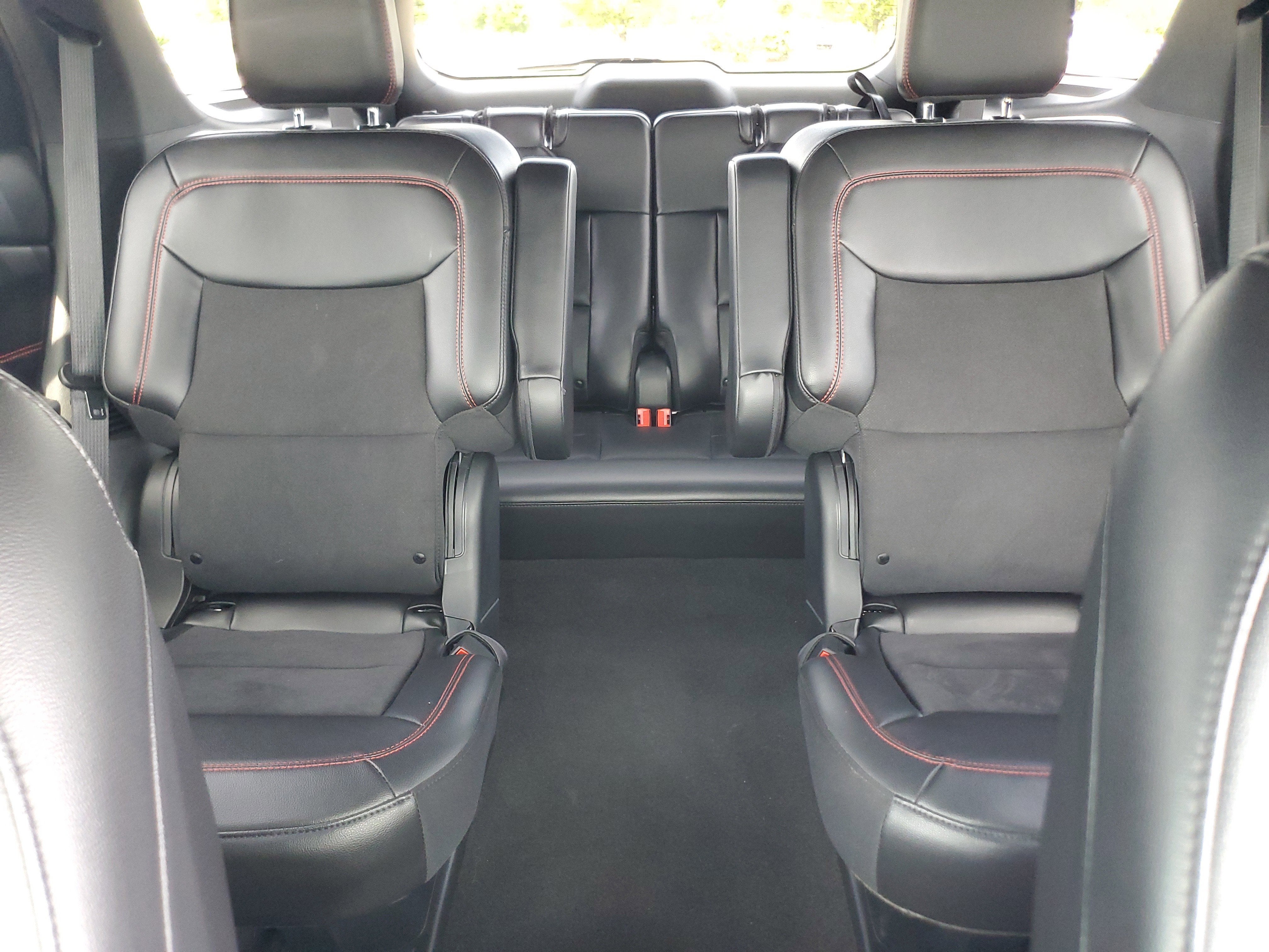 2024 Ford Explorer ST-Line
