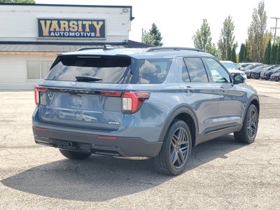 2025 Ford Explorer ST-Line