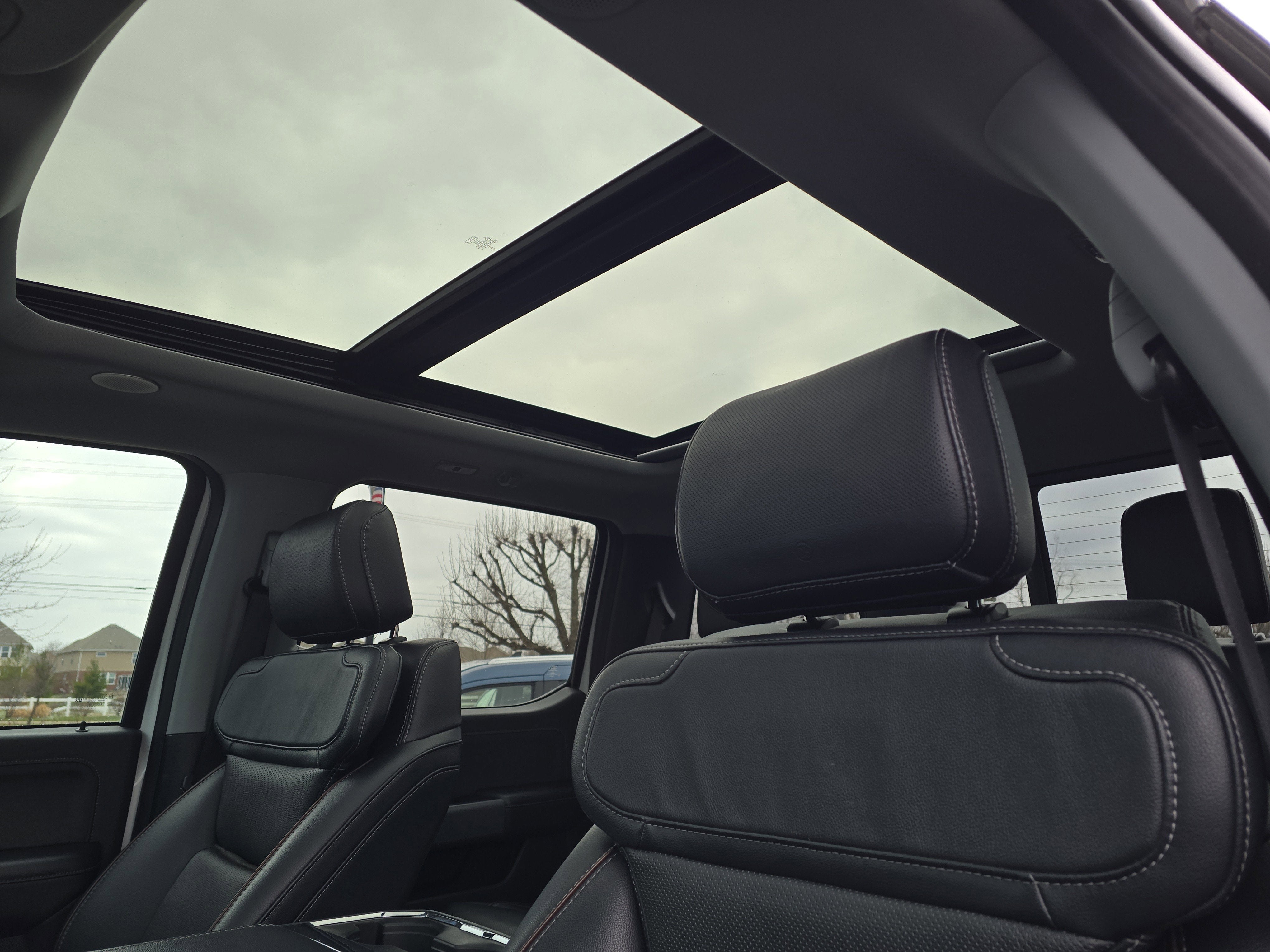 2023 Ford Super Duty F-350 SRW LARIAT