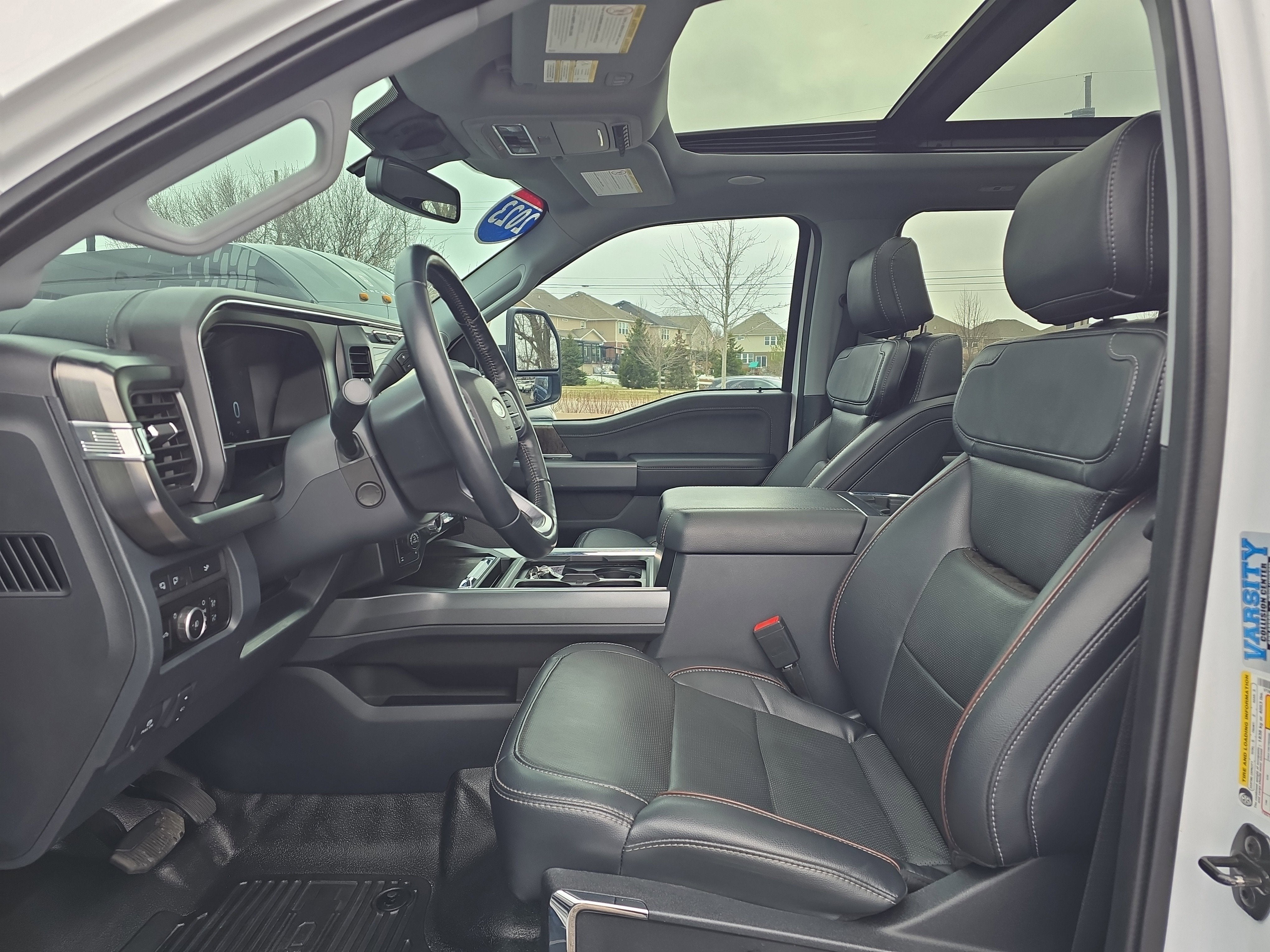 2023 Ford Super Duty F-350 SRW LARIAT