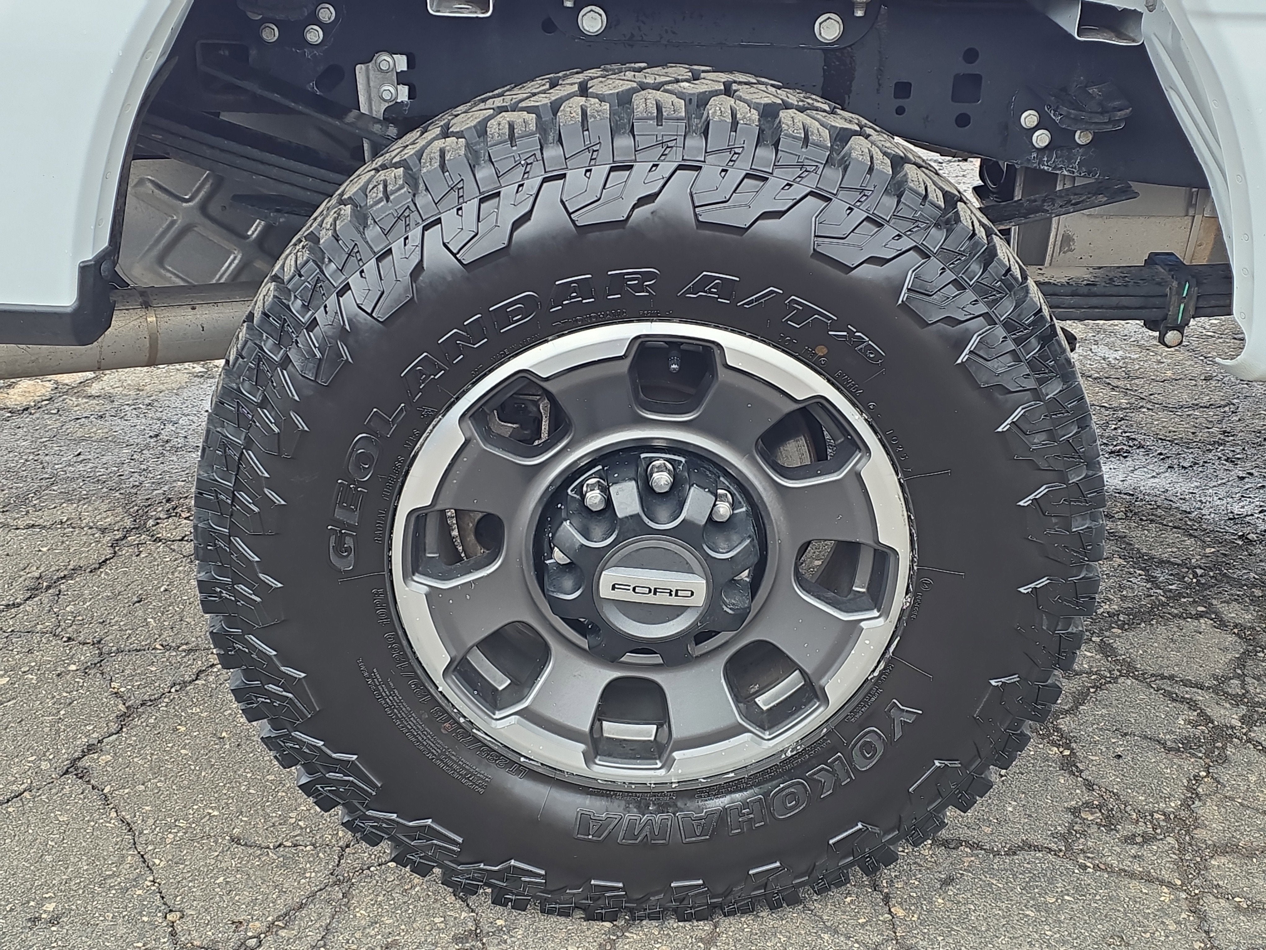 2023 Ford Super Duty F-350 SRW LARIAT