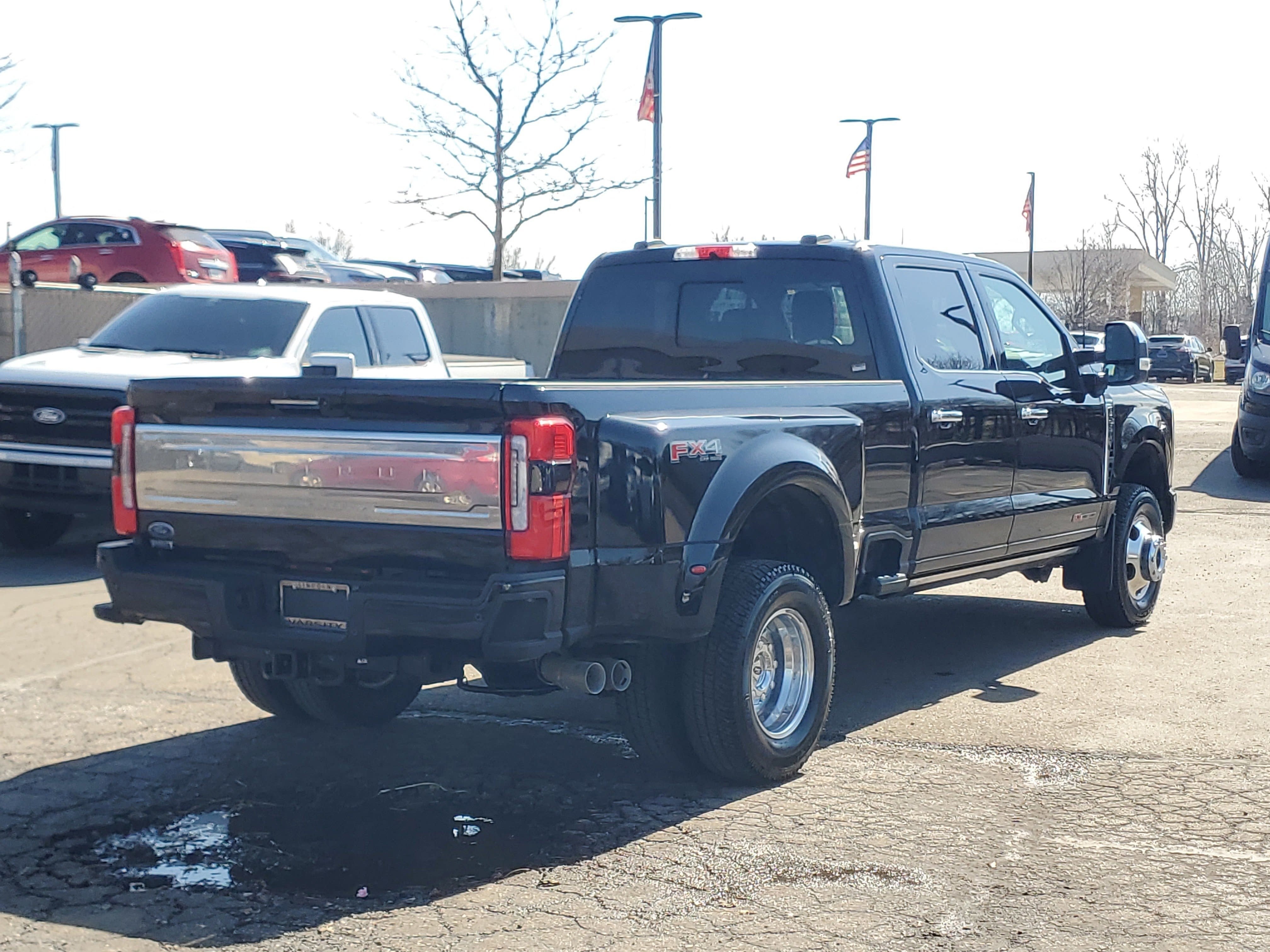 2024 Ford Super Duty F-350 DRW XLT