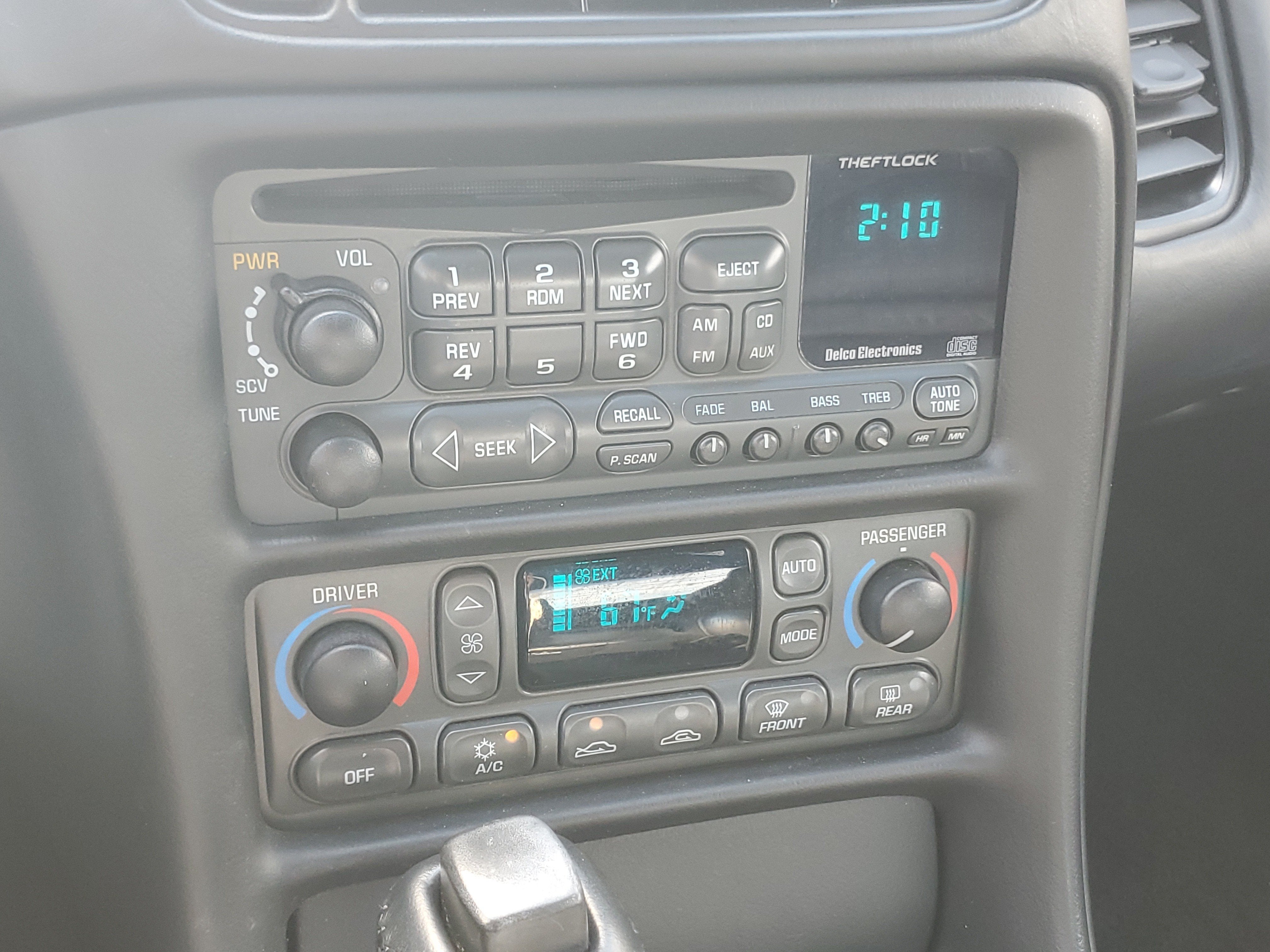 2004 Chevrolet Corvette 2DR CPE