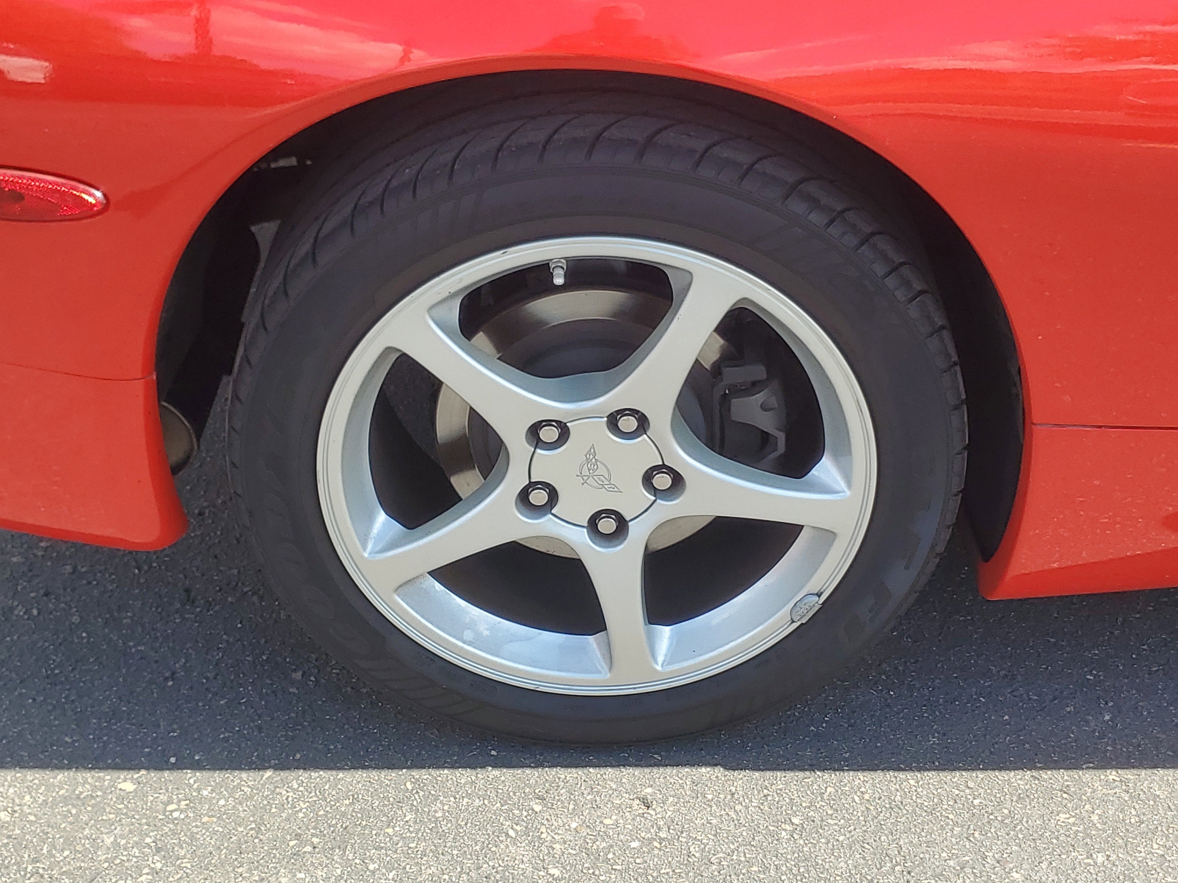 2004 Chevrolet Corvette 2DR CPE