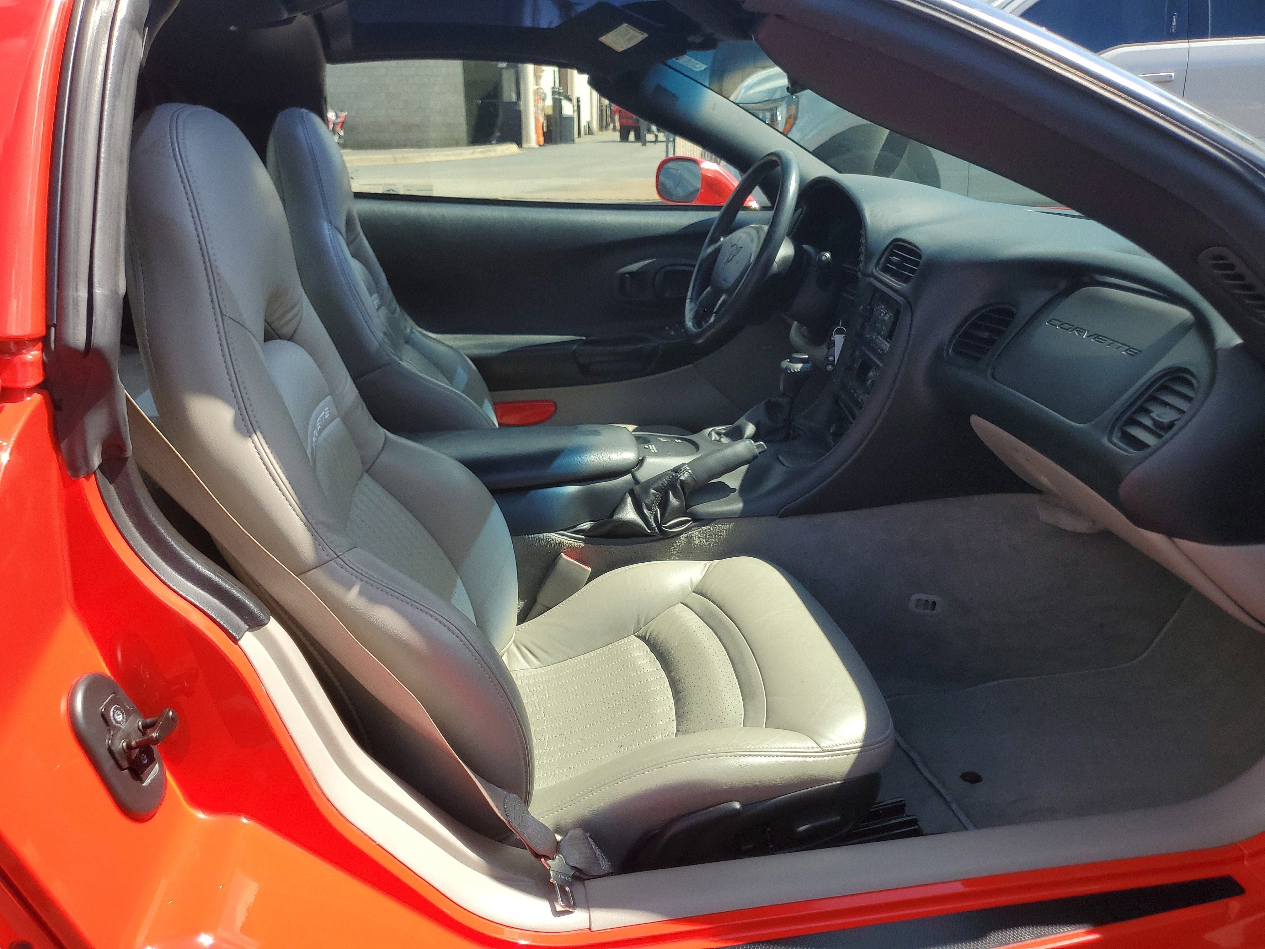 2004 Chevrolet Corvette 2DR CPE