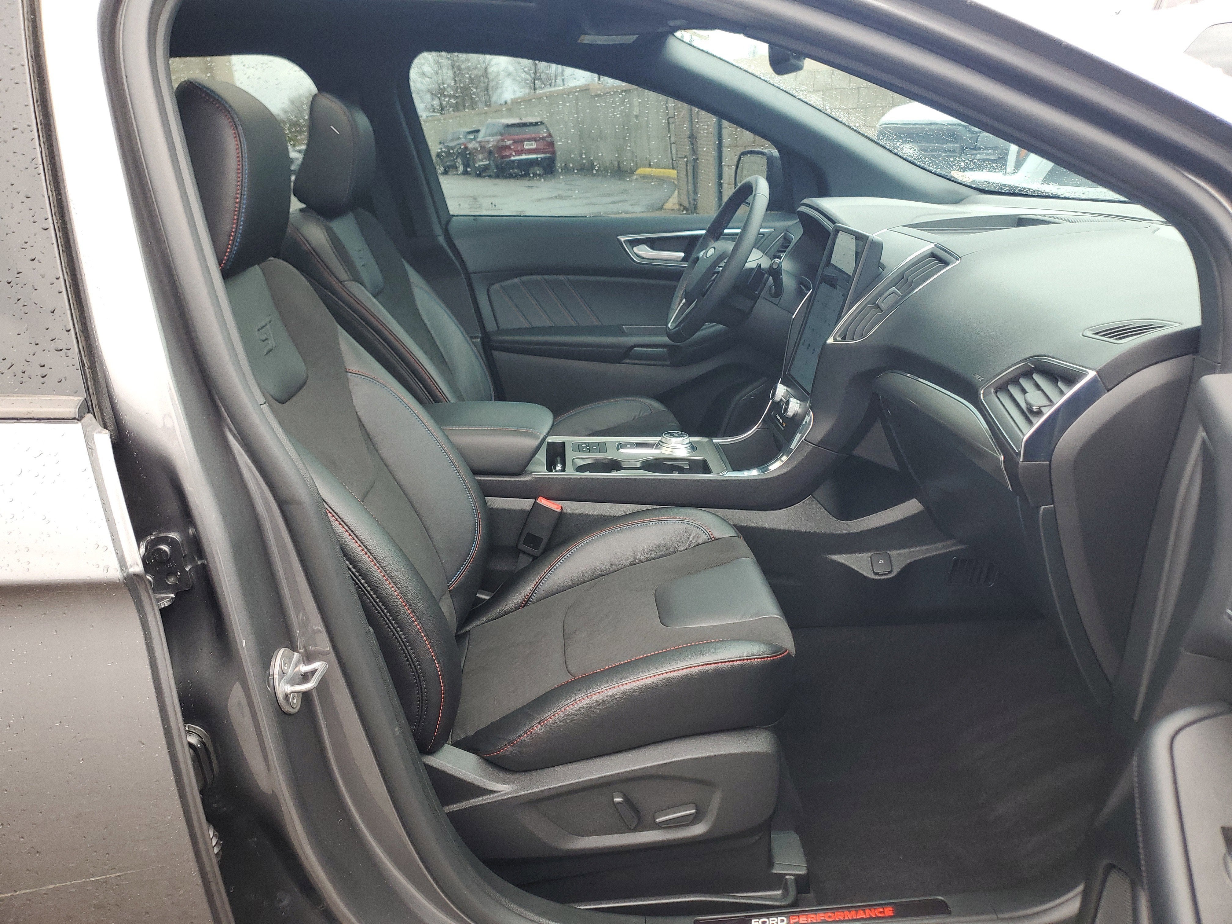2024 Ford Edge ST