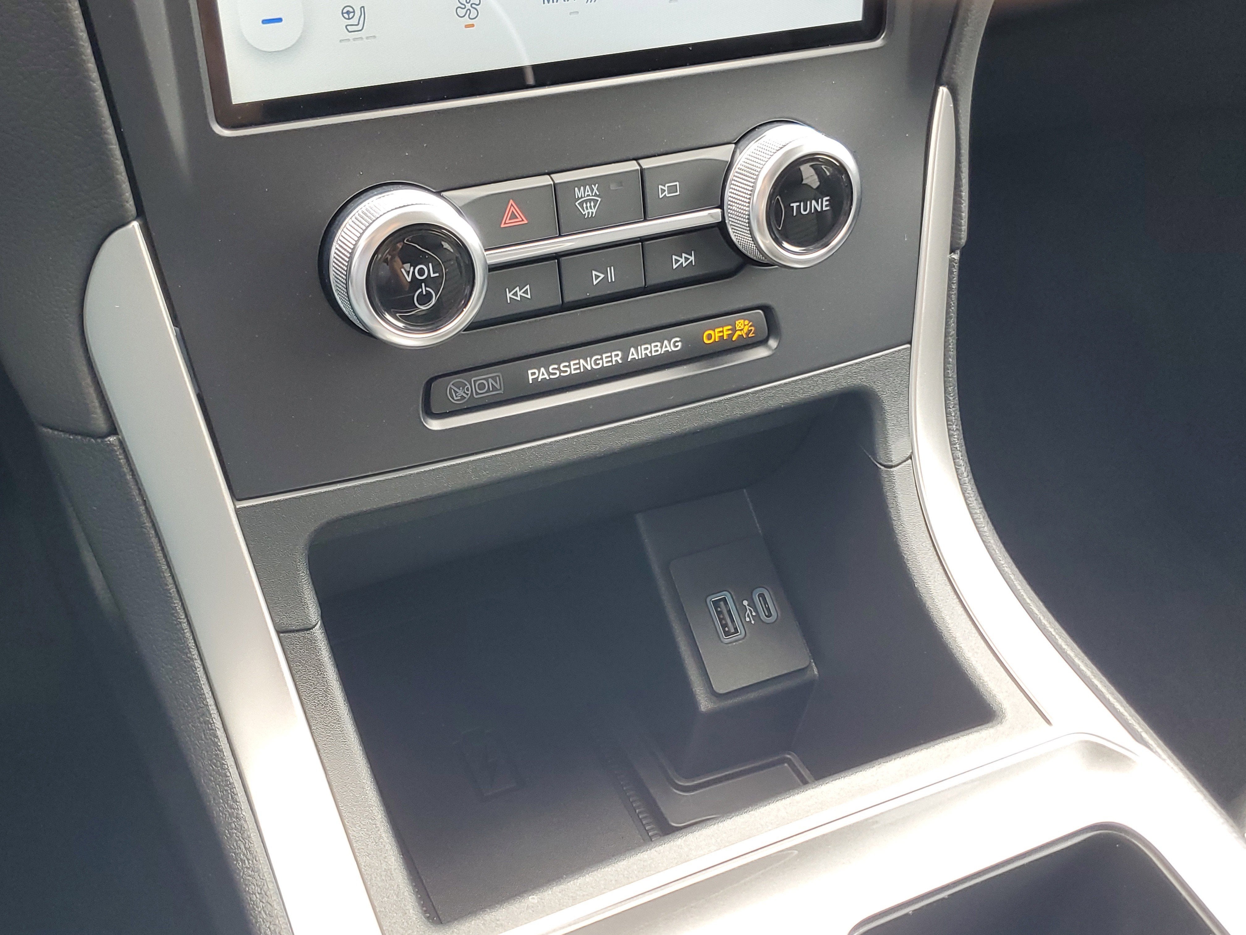 2024 Ford Edge ST-Line
