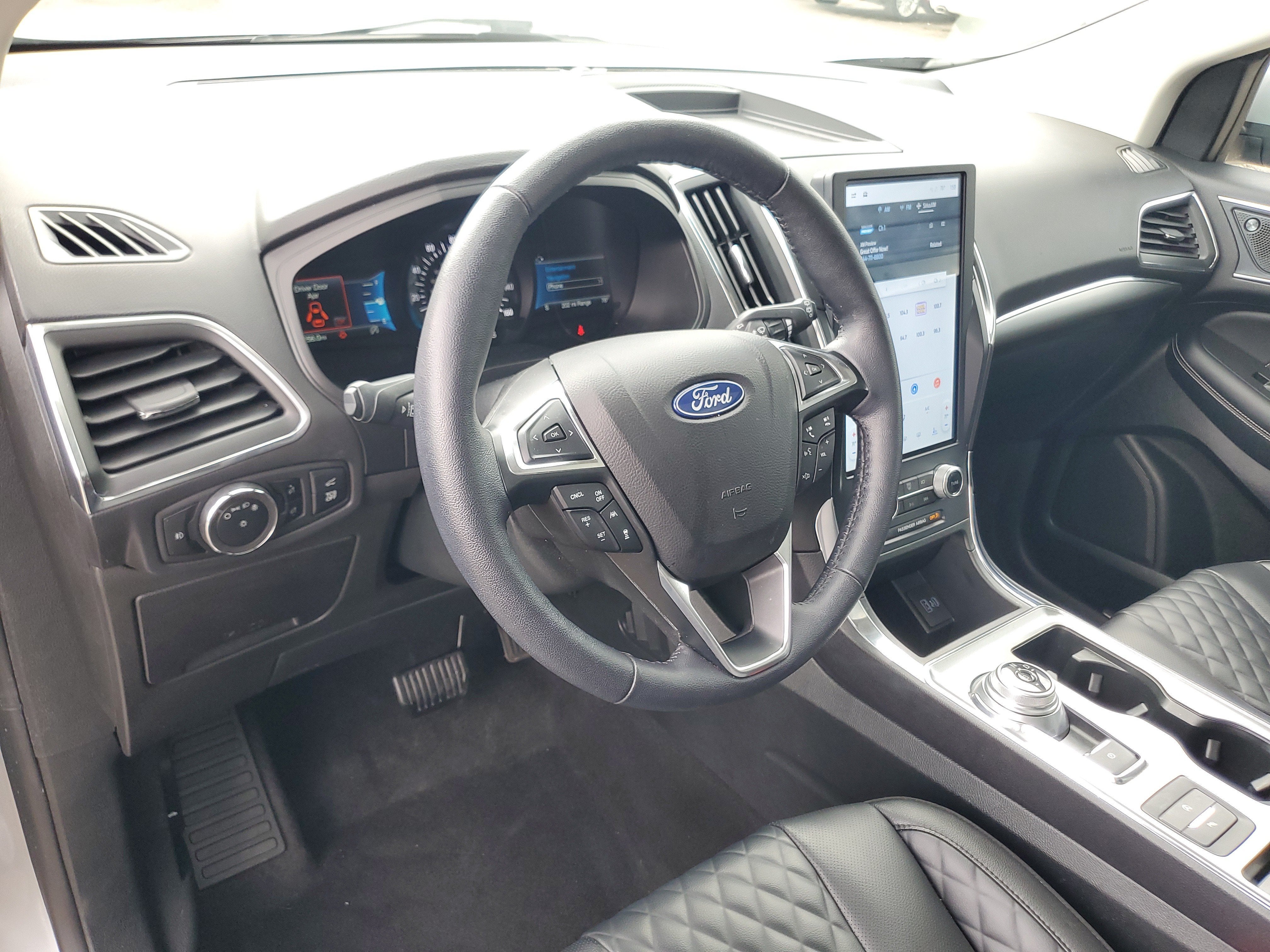 2023 Ford Edge Titanium