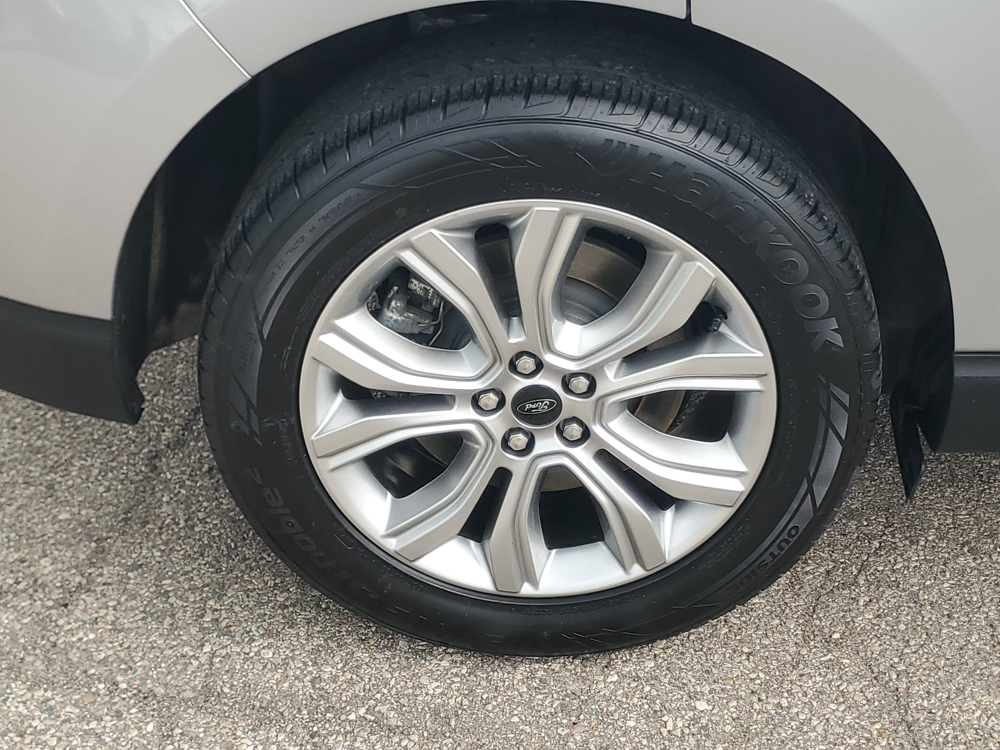 2023 Ford Edge Titanium