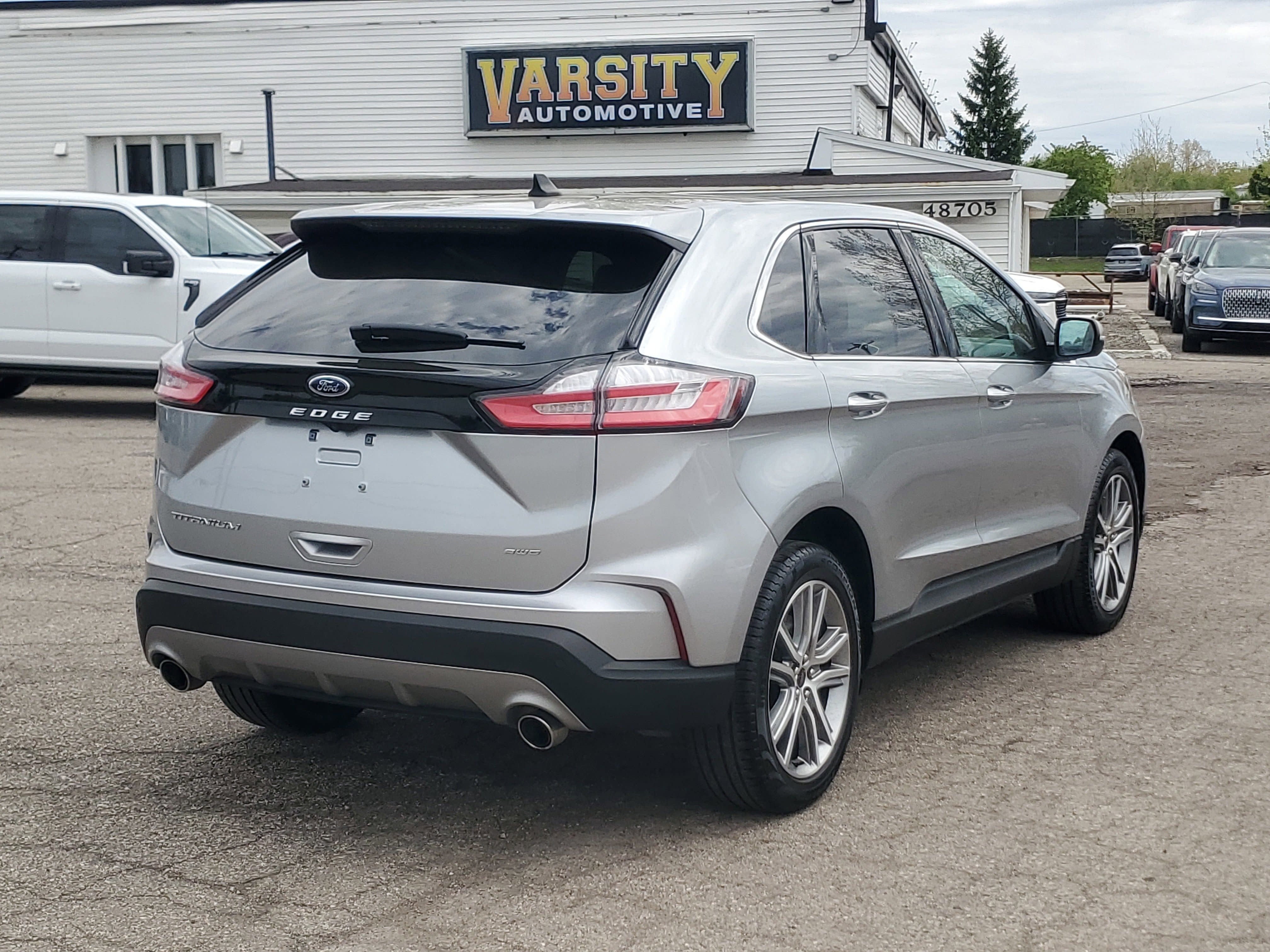 2024 Ford Edge Titanium