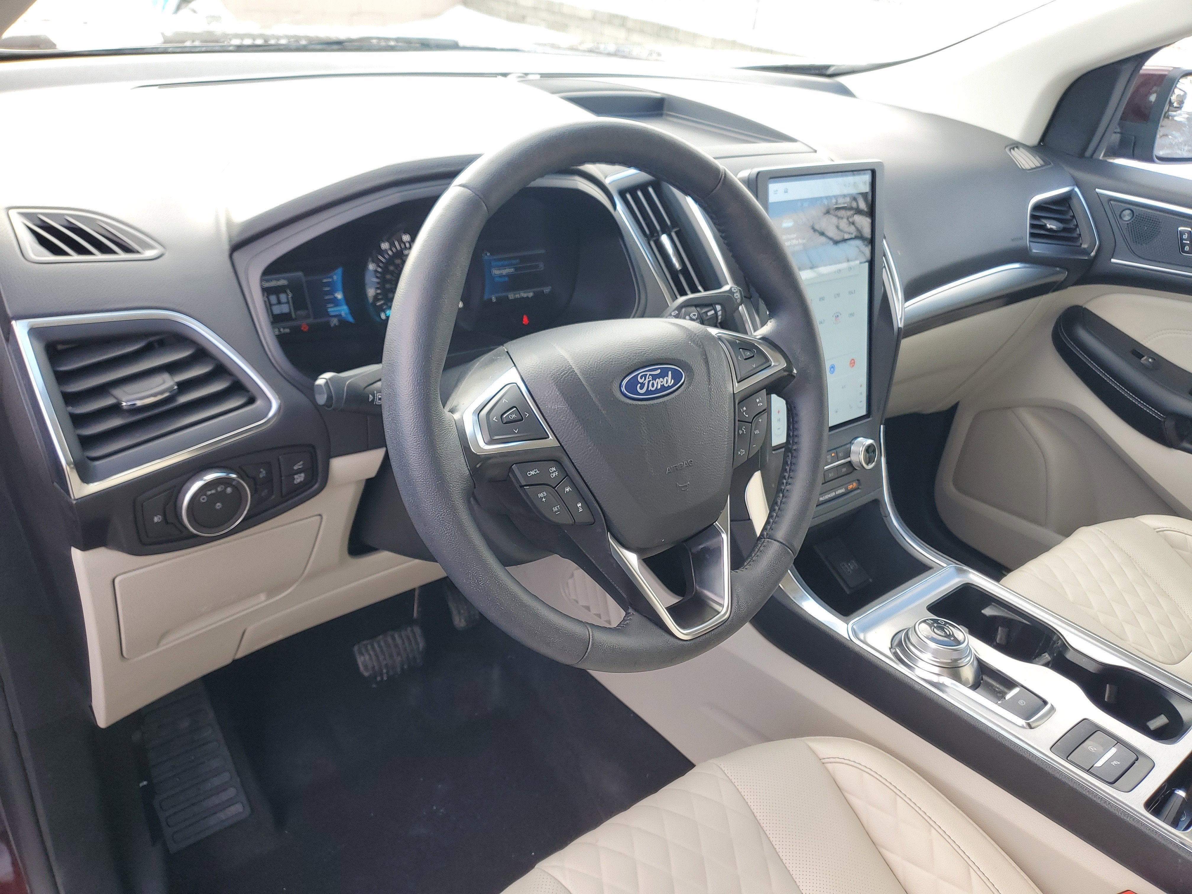 2024 Ford Edge Titanium