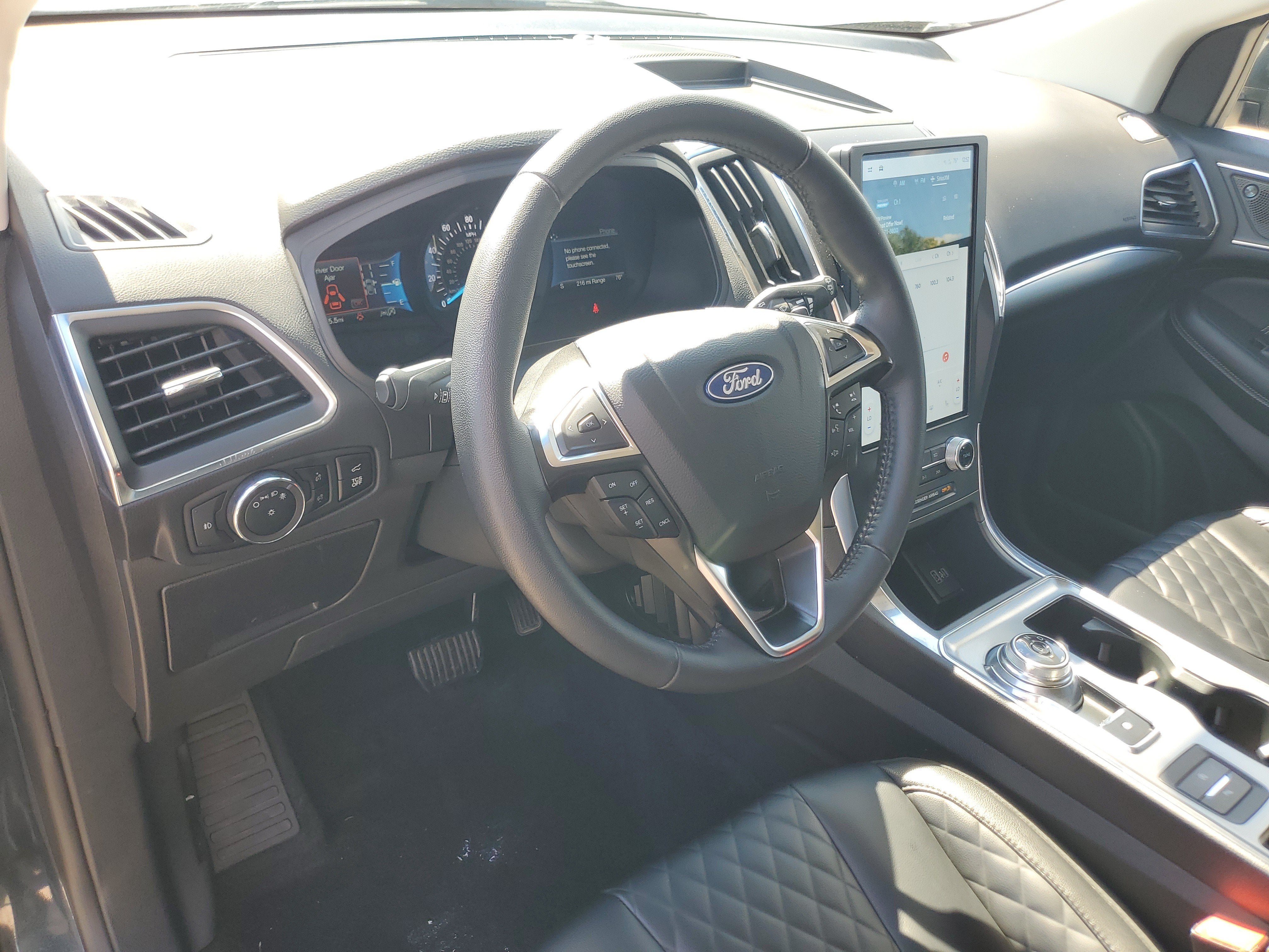 2023 Ford Edge Titanium