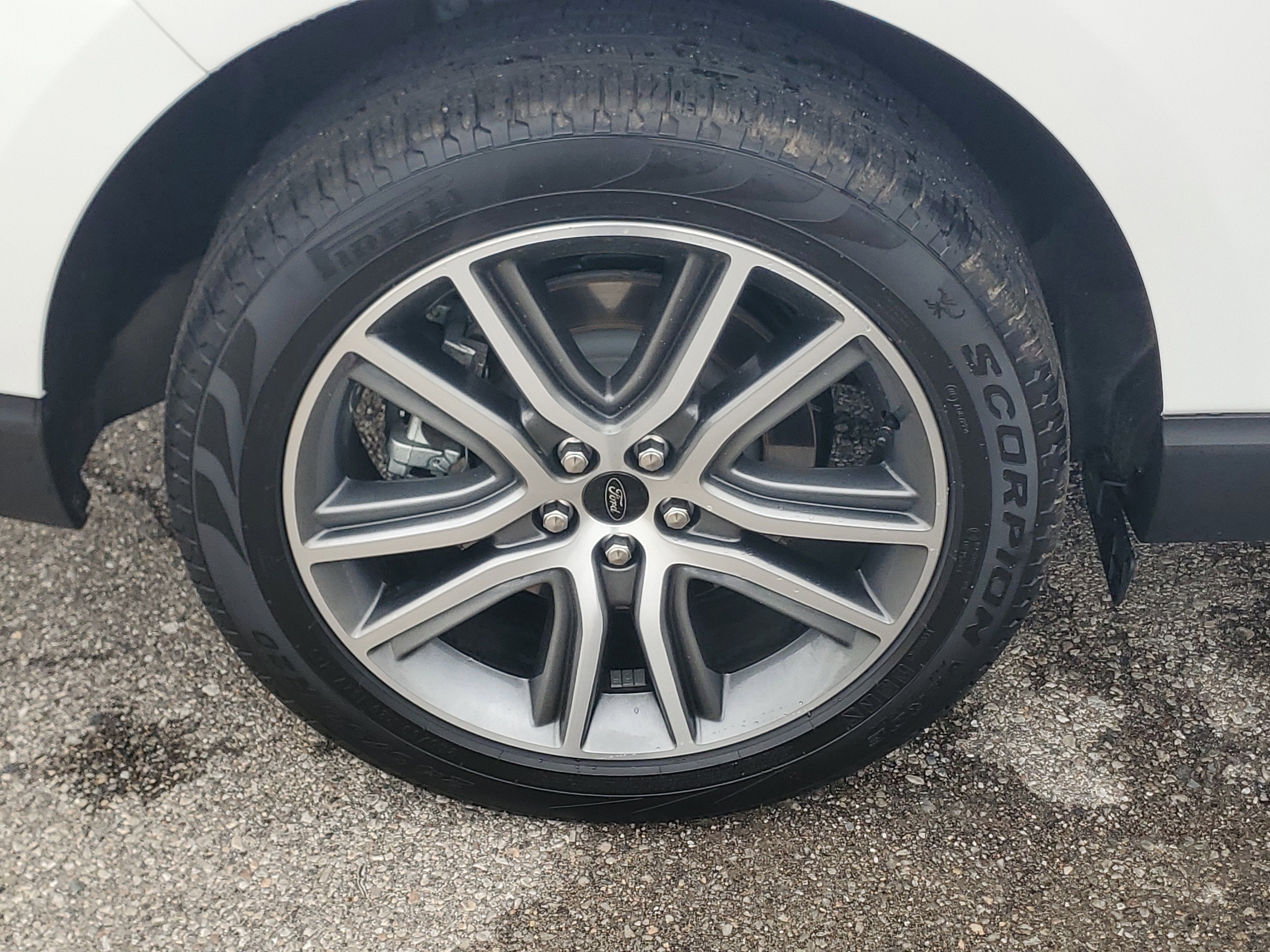 2024 Ford Edge Titanium