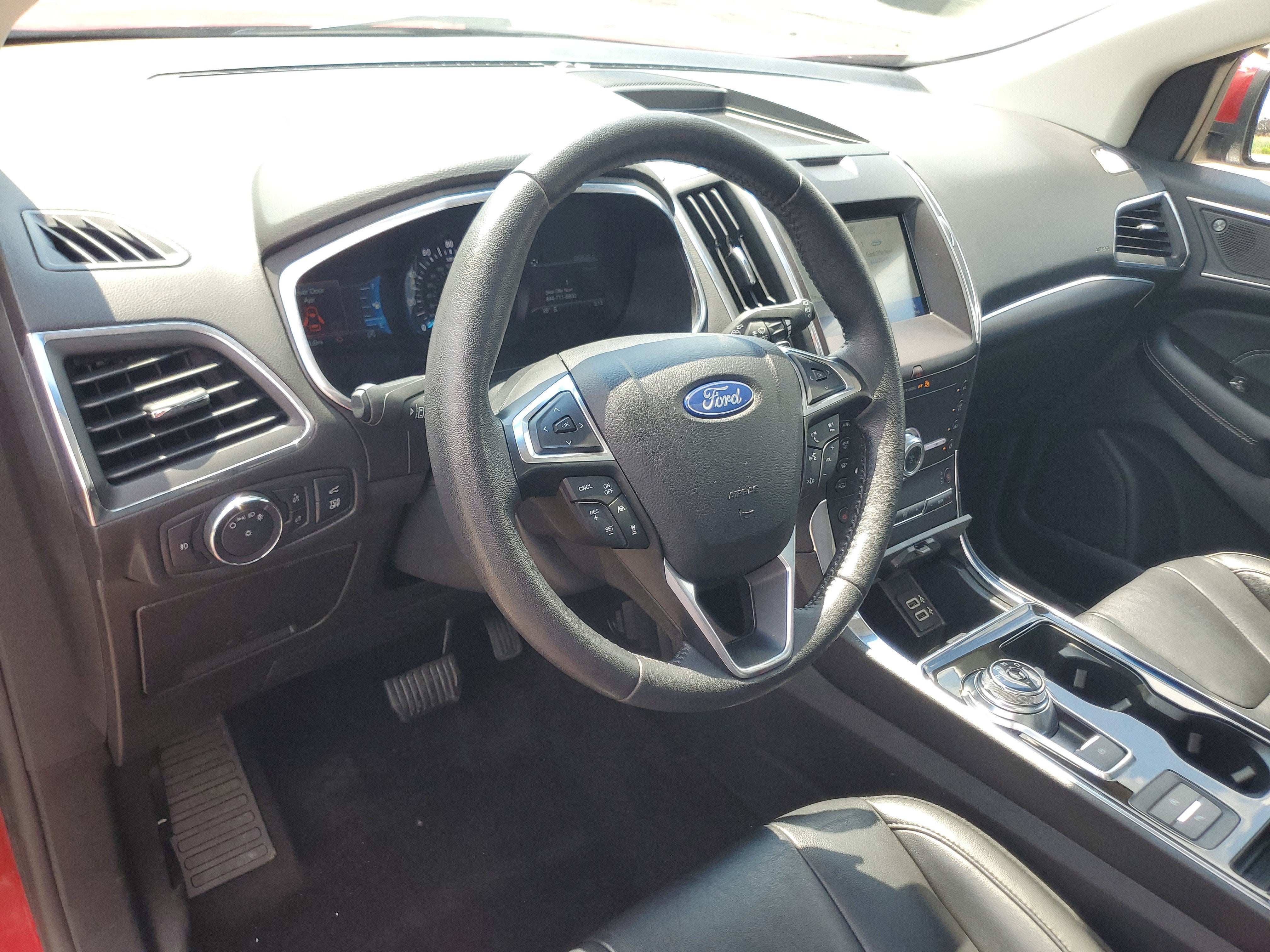 2020 Ford Edge Titanium