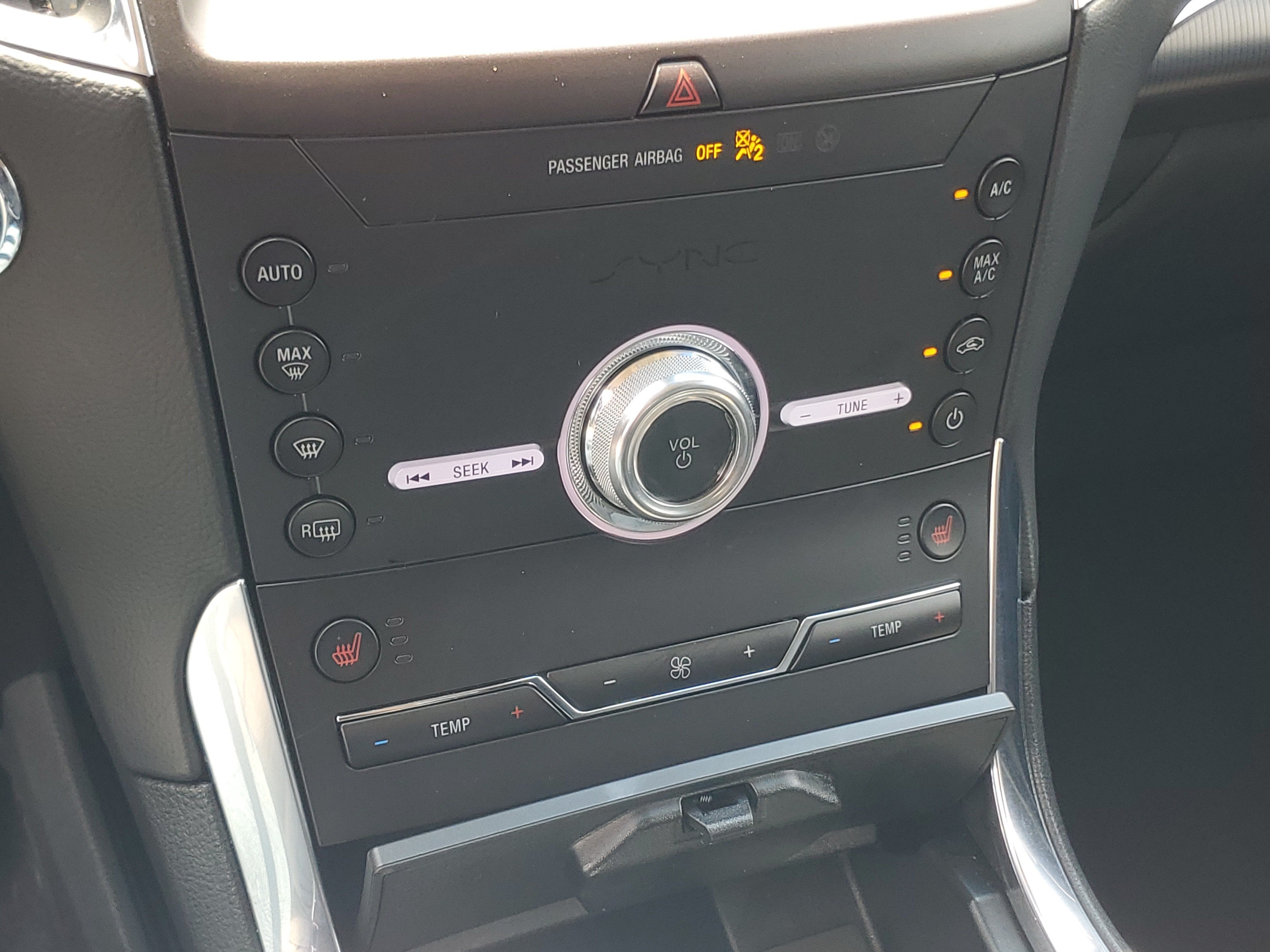 2020 Ford Edge Titanium