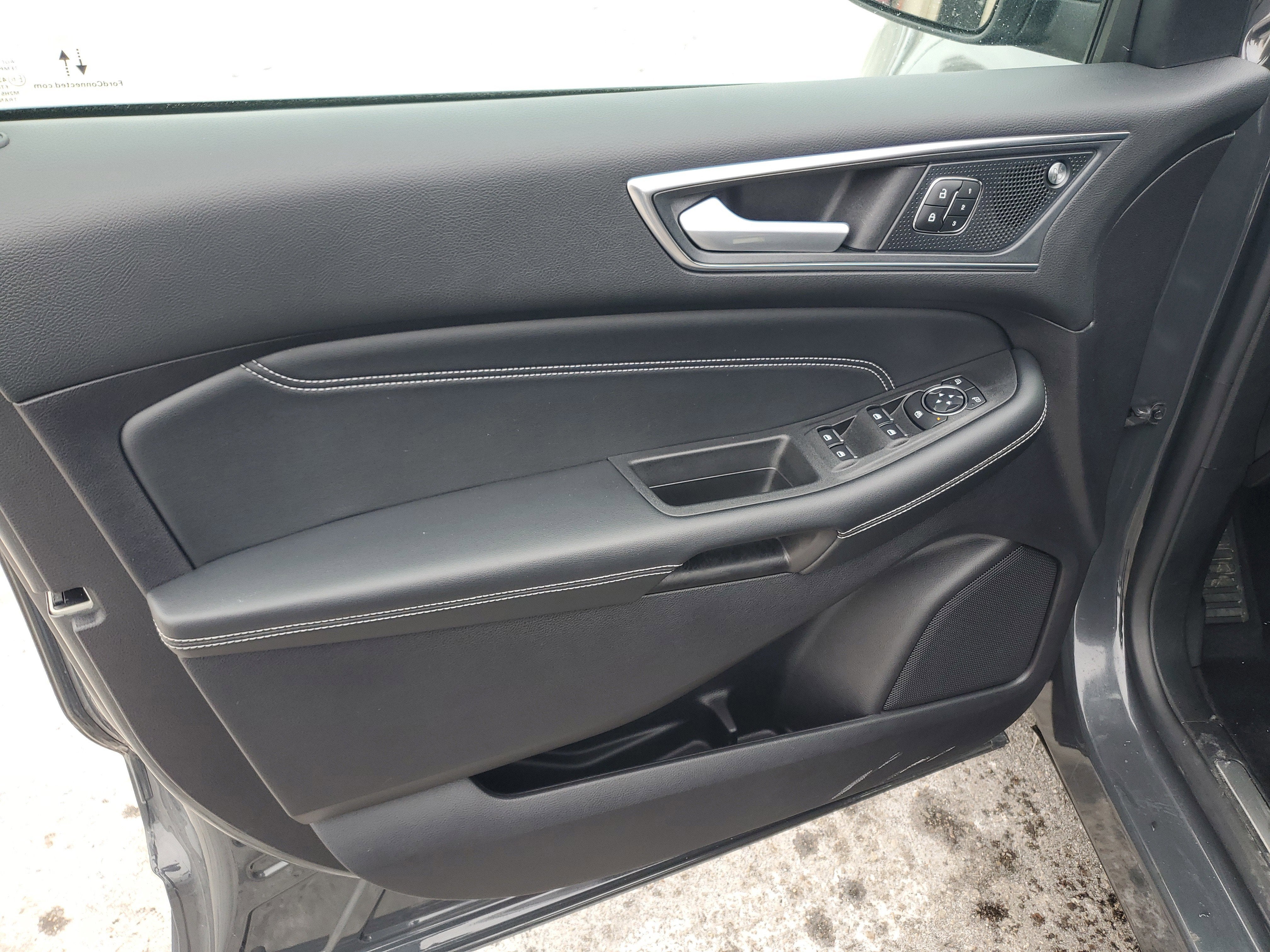 2021 Ford Edge Titanium