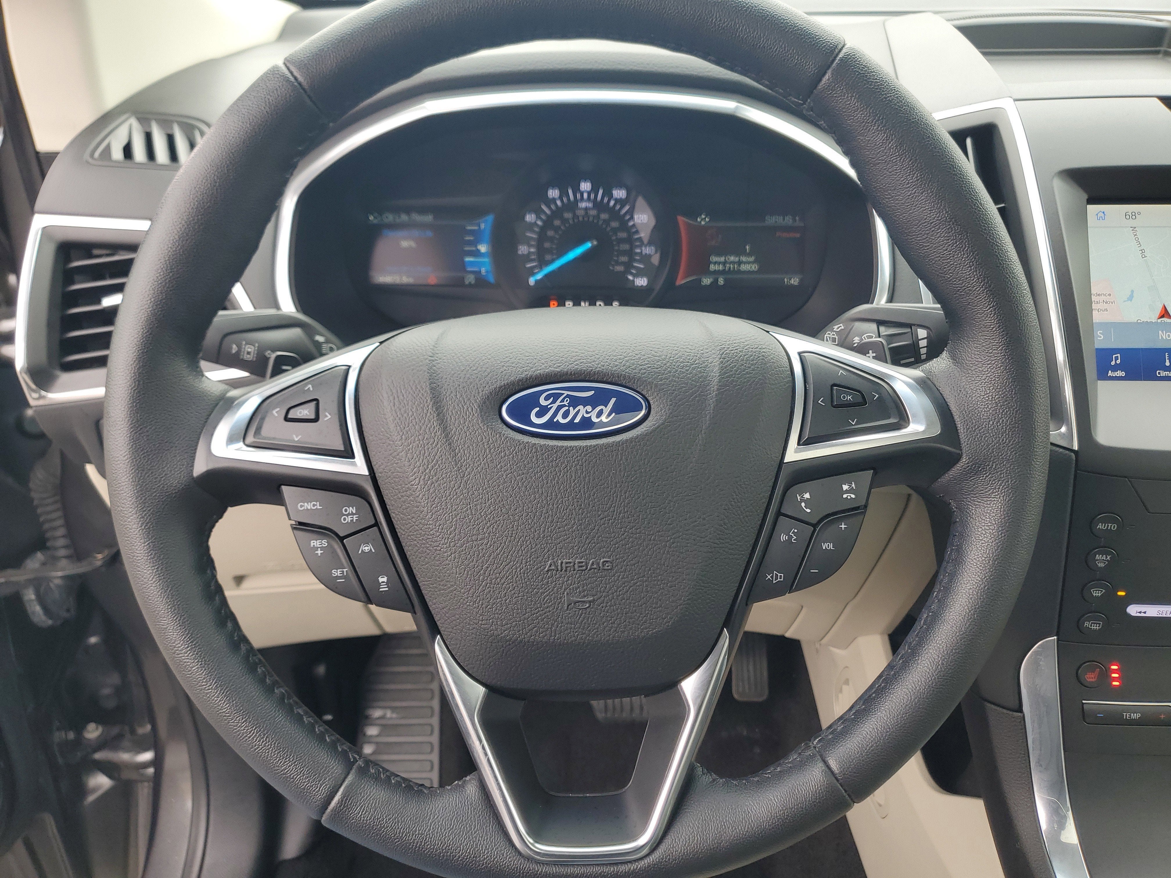 2020 Ford Edge Titanium