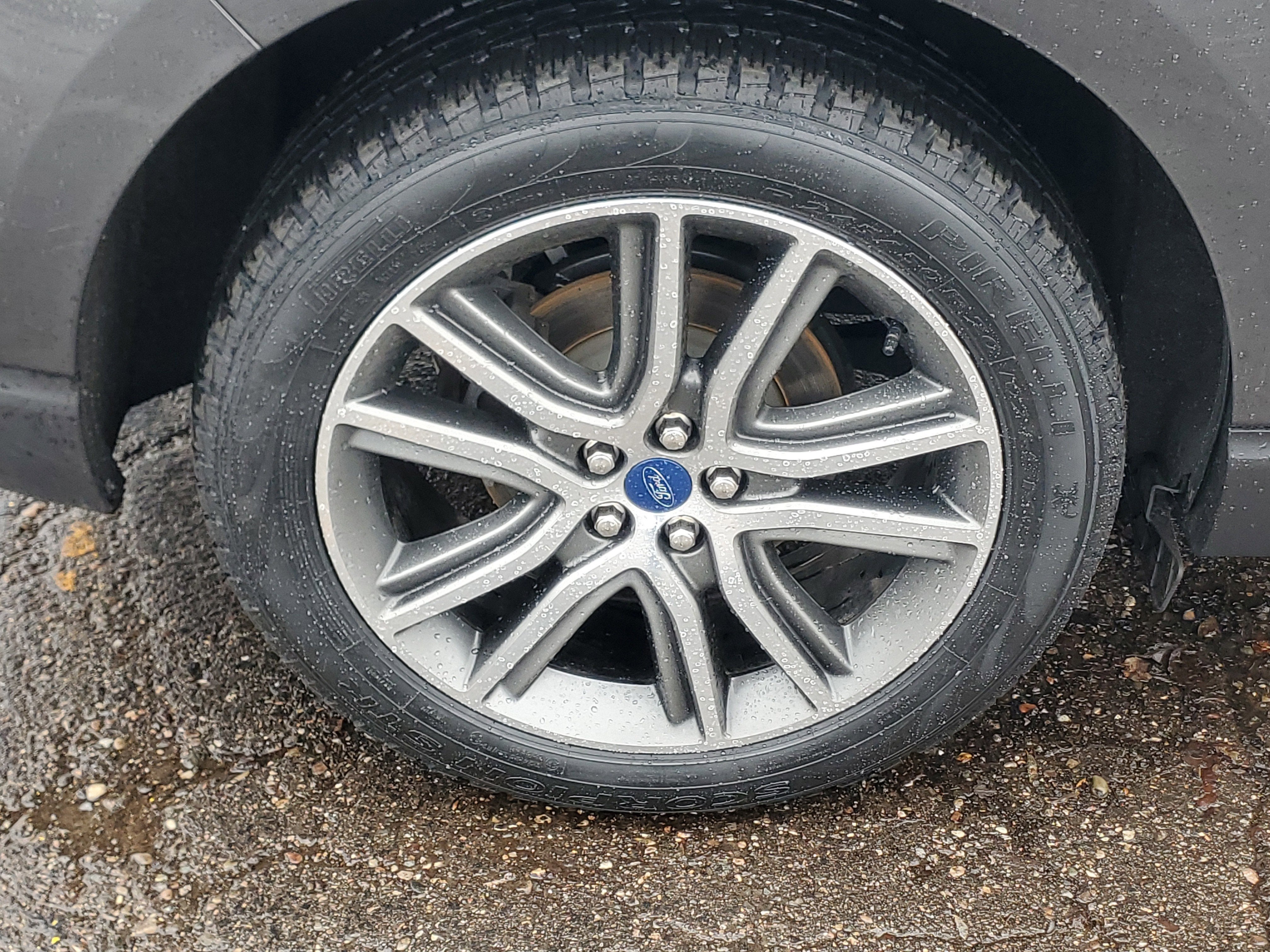 2020 Ford Edge Titanium