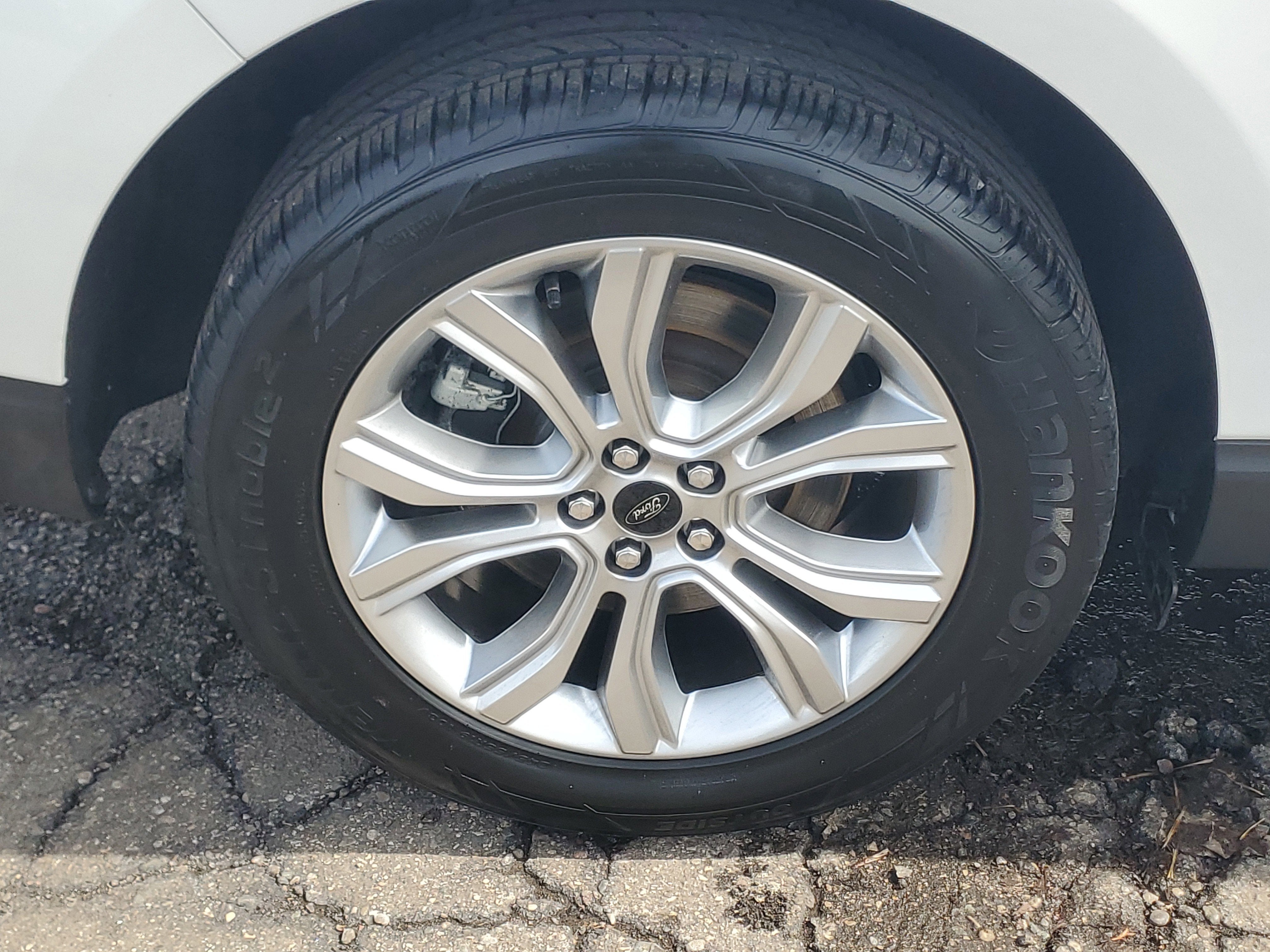 2024 Ford Edge Titanium