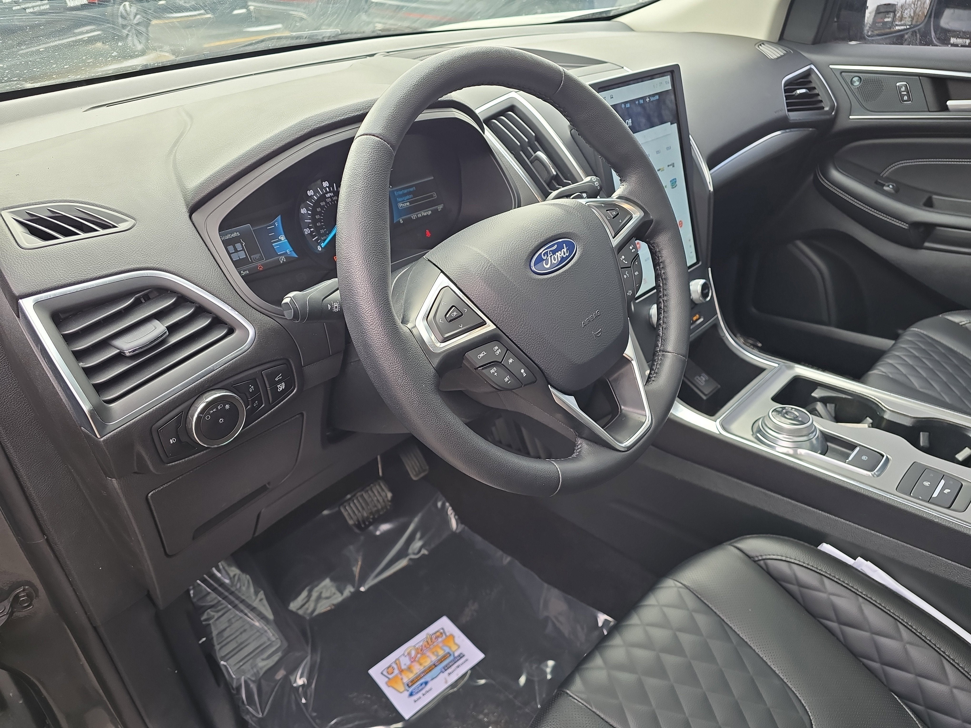 2024 Ford Edge Titanium