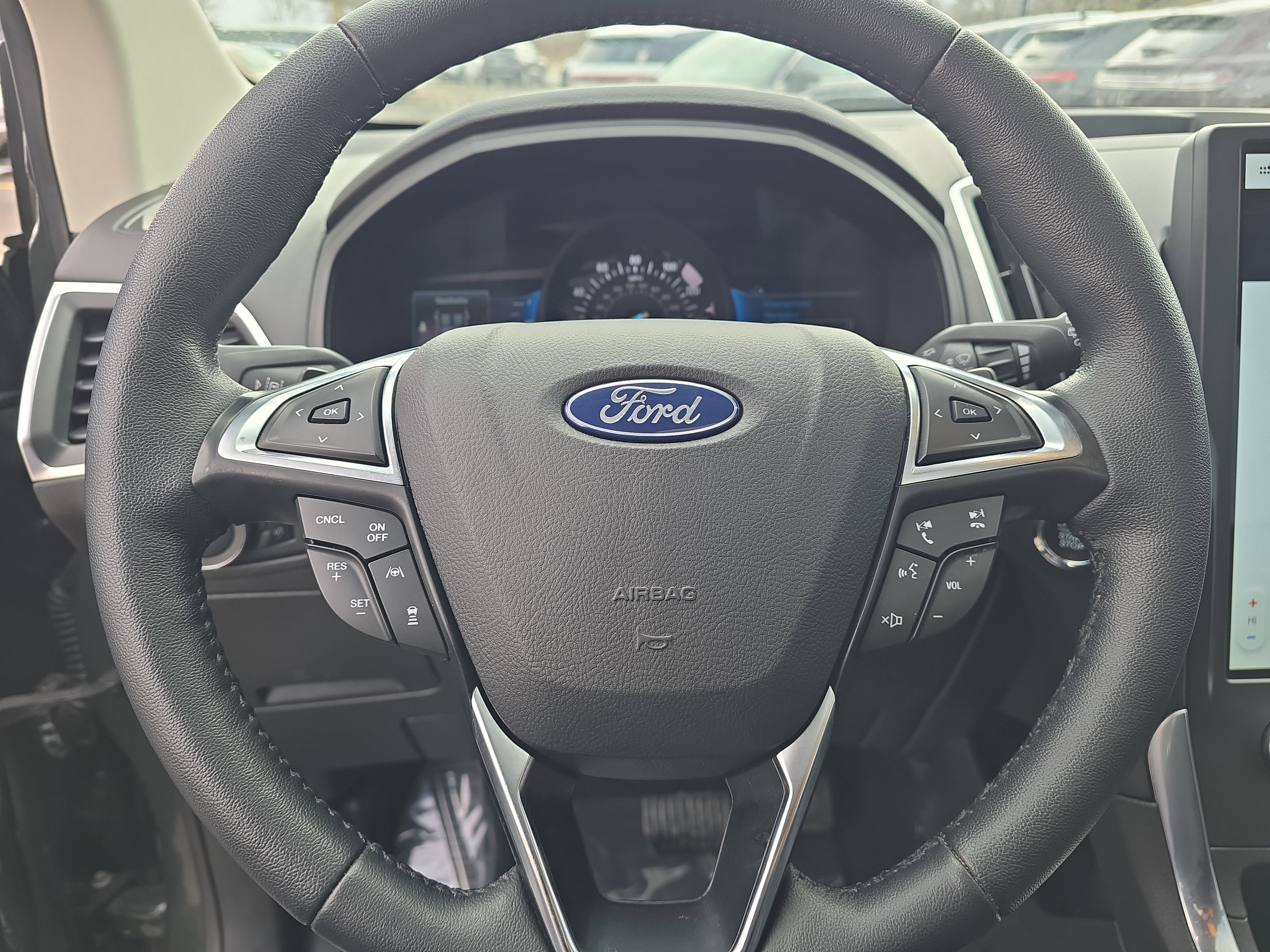 2024 Ford Edge Titanium