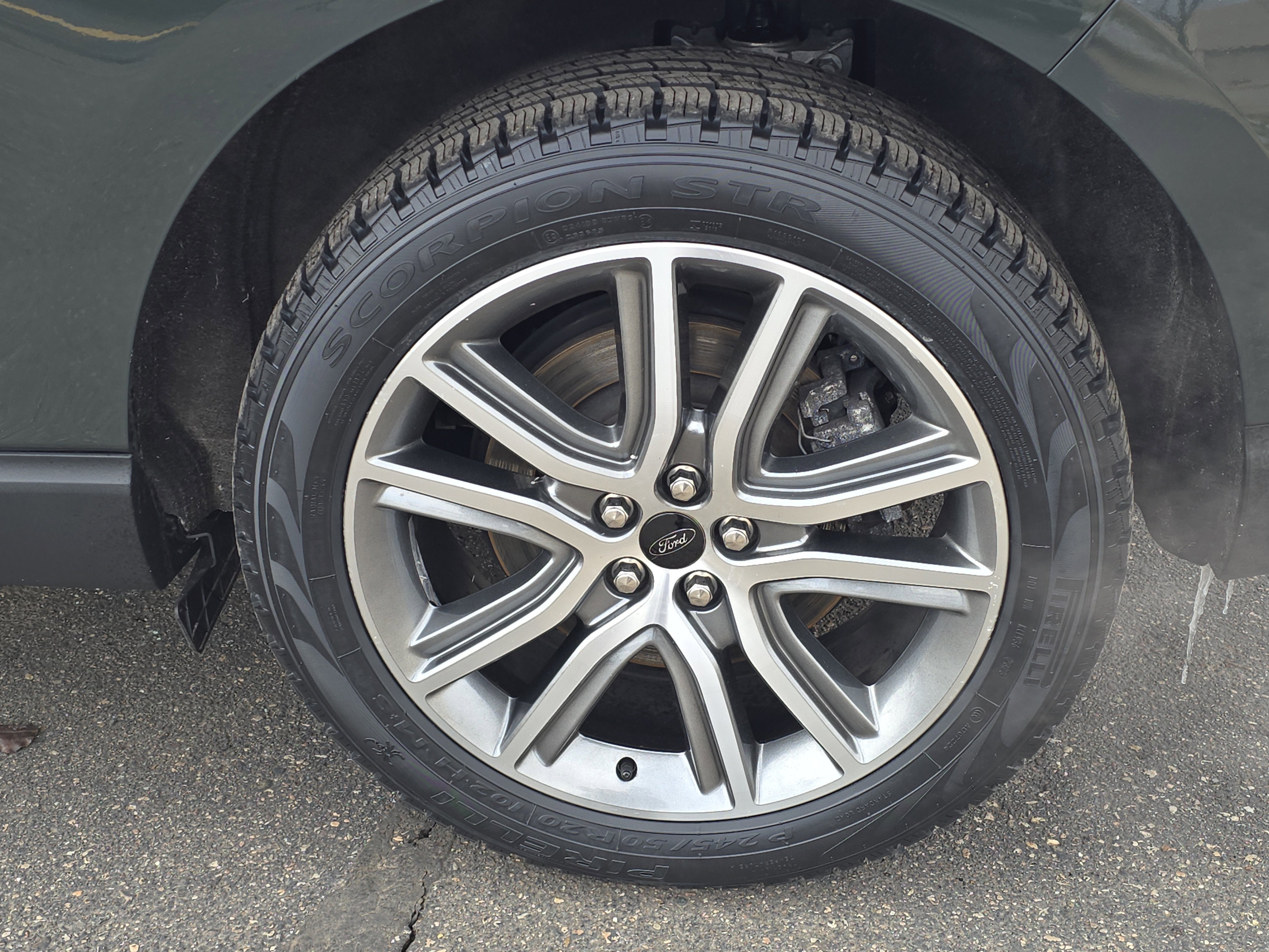 2024 Ford Edge Titanium