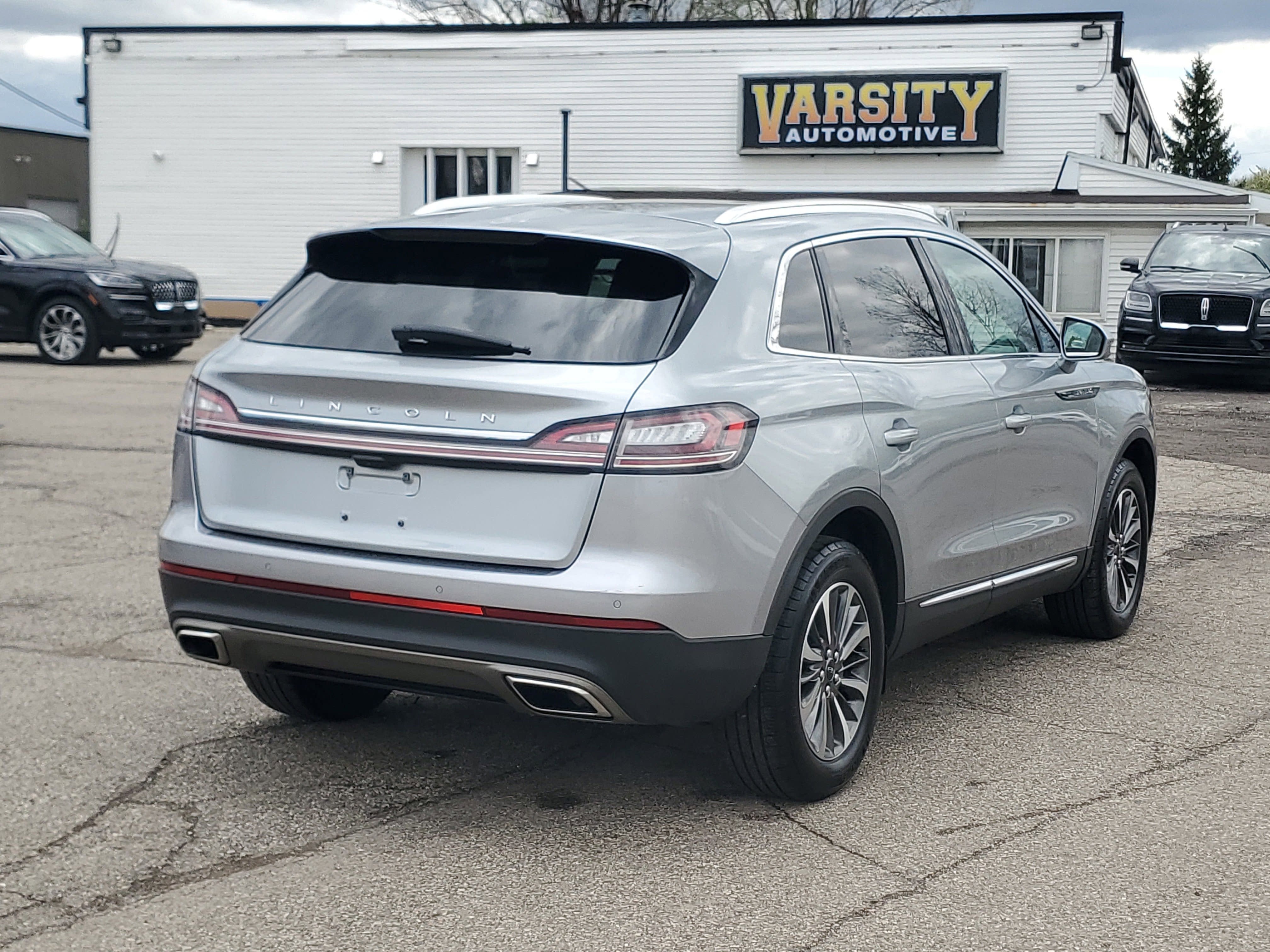2023 Lincoln Nautilus Standard
