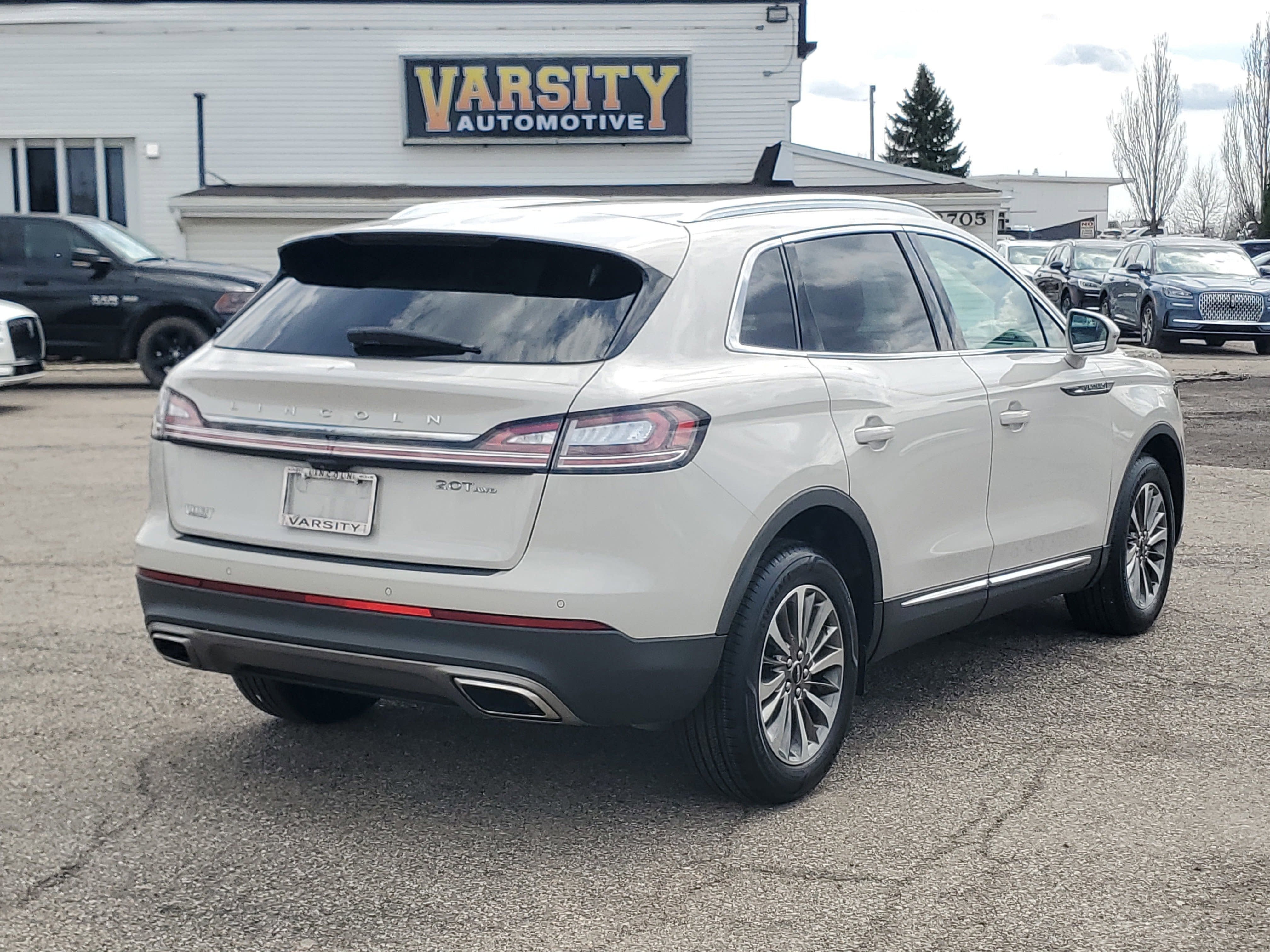 2020 Lincoln Nautilus Standard