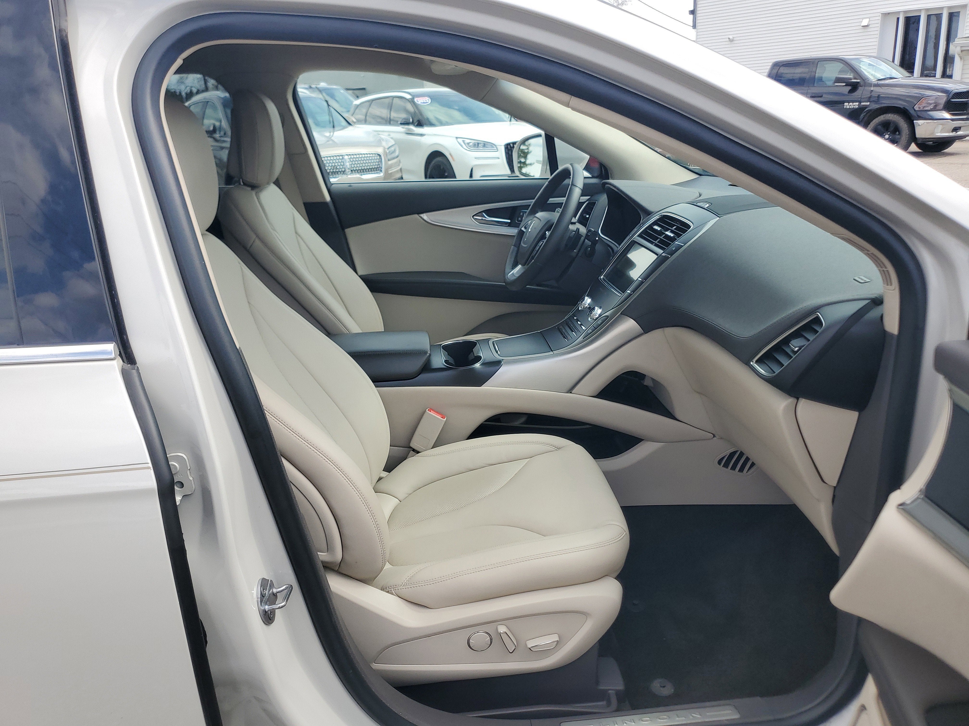 2020 Lincoln Nautilus Standard