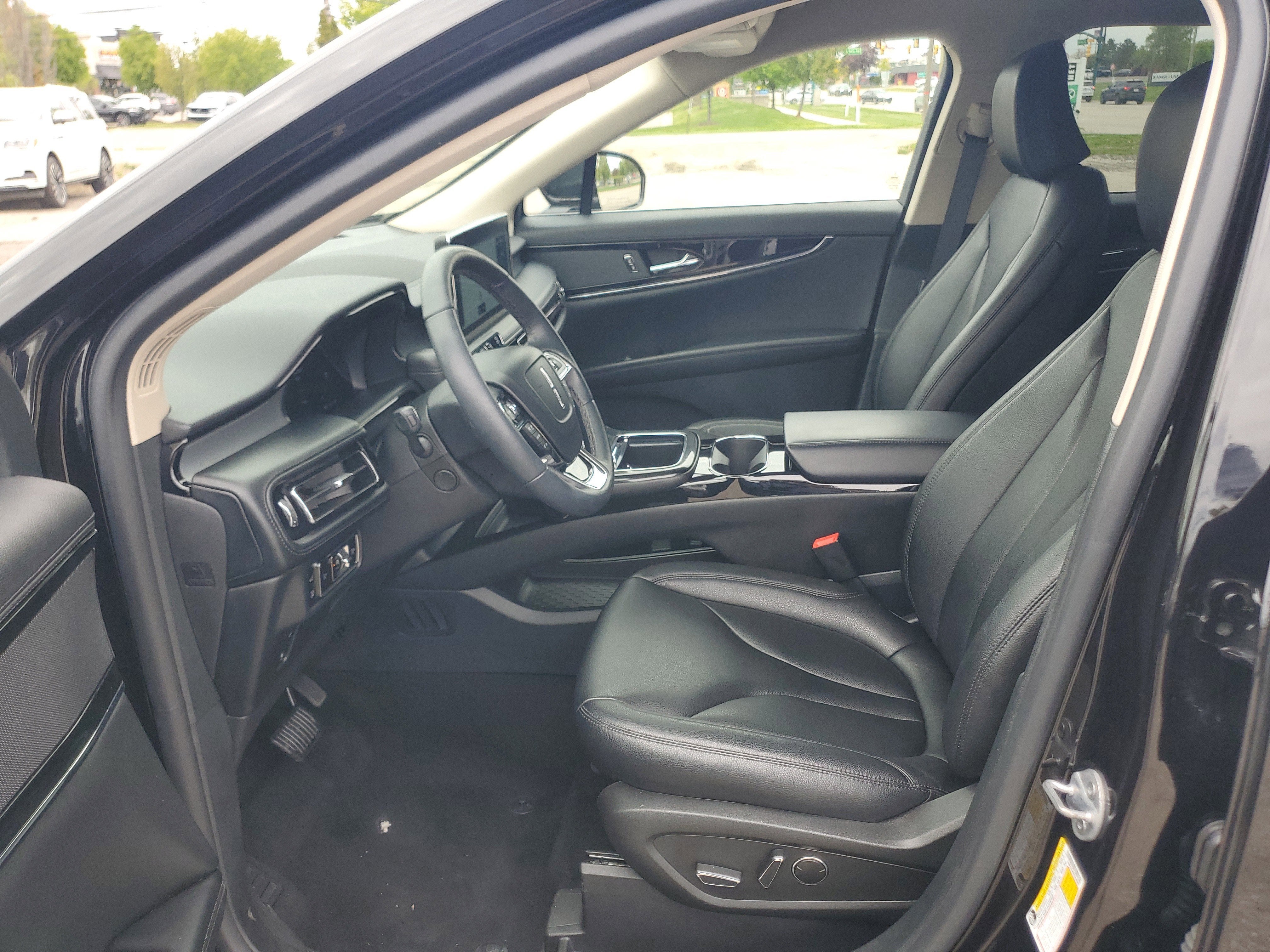 2023 Lincoln Nautilus Standard