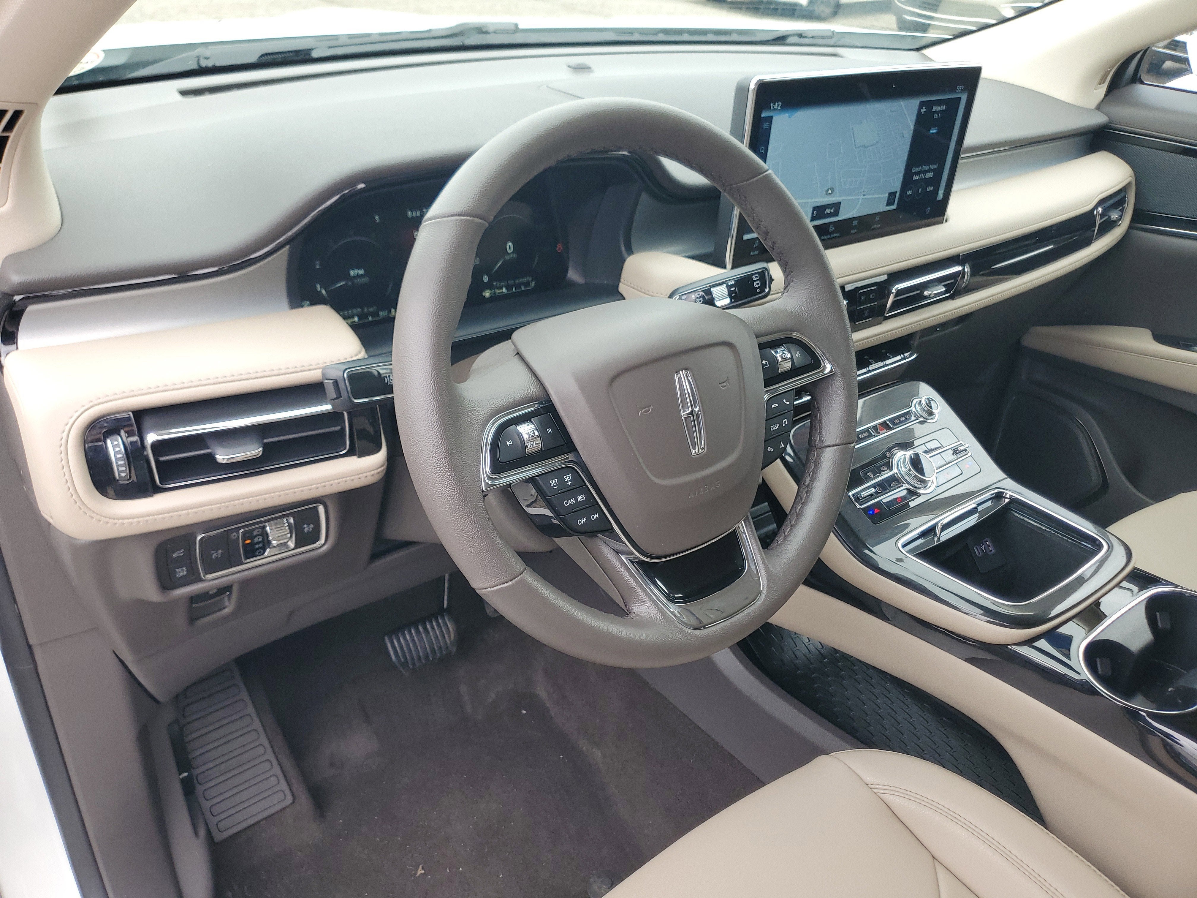 2023 Lincoln Nautilus Standard