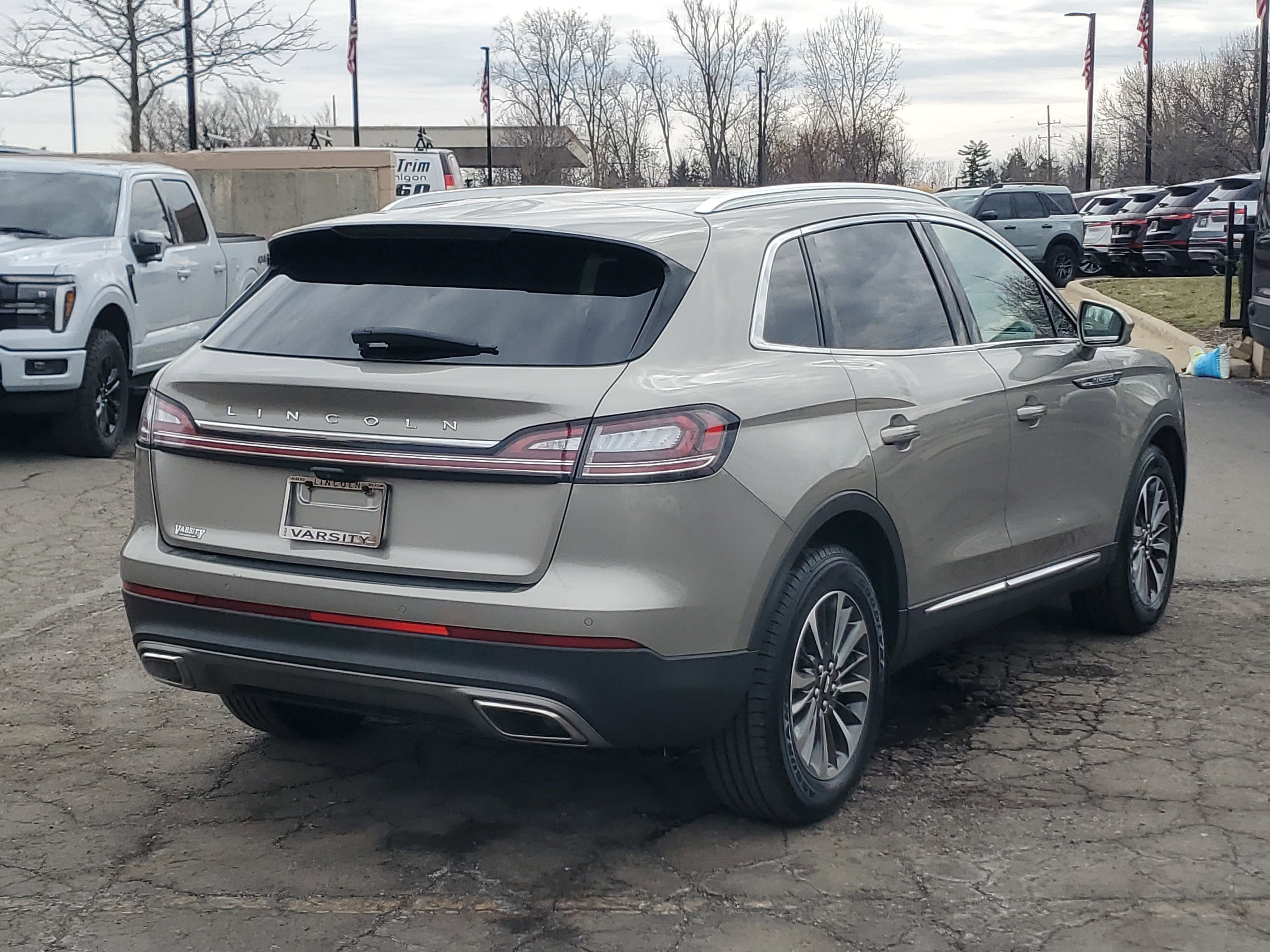2023 Lincoln Nautilus Standard