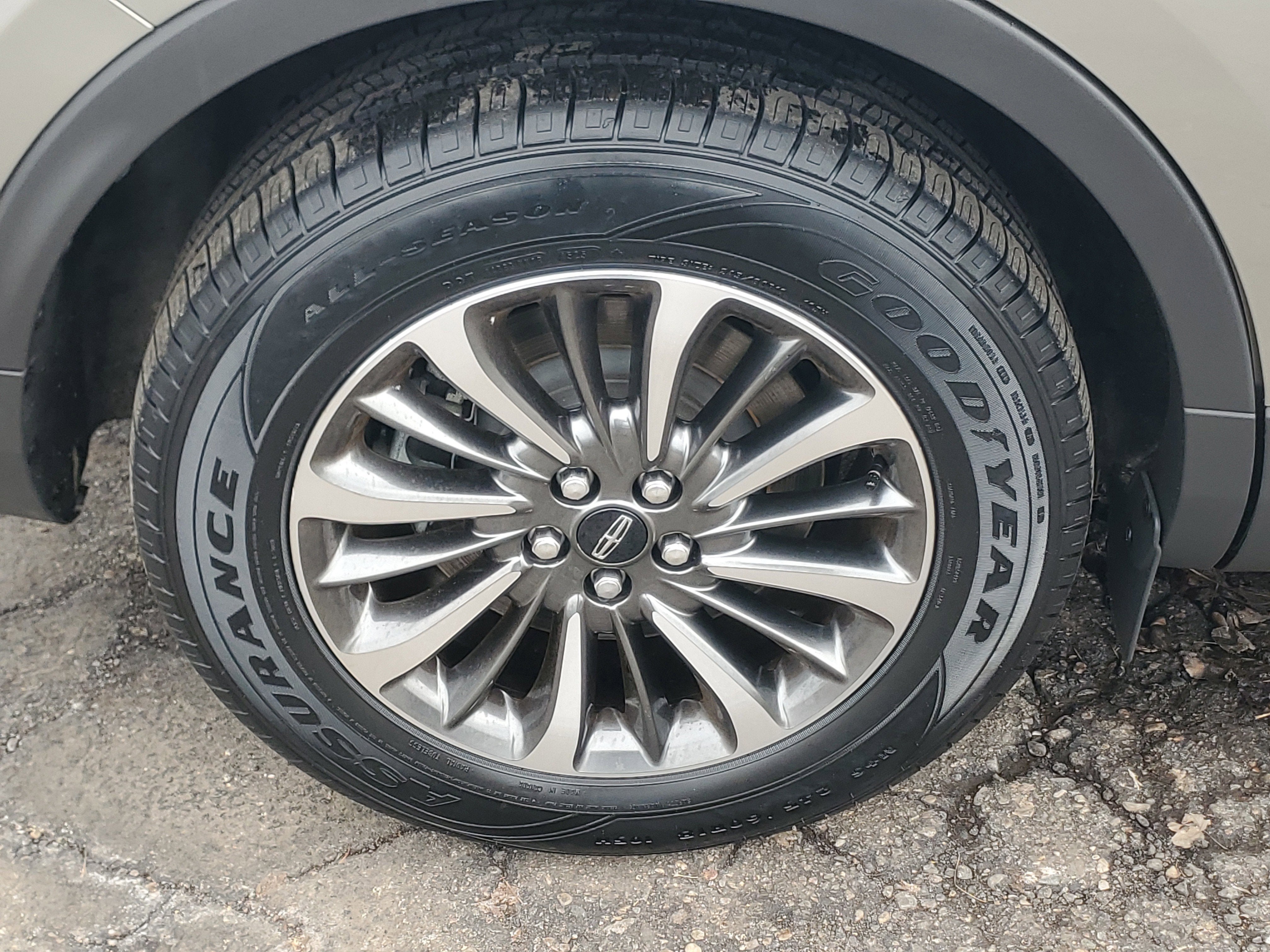 2023 Lincoln Nautilus Standard