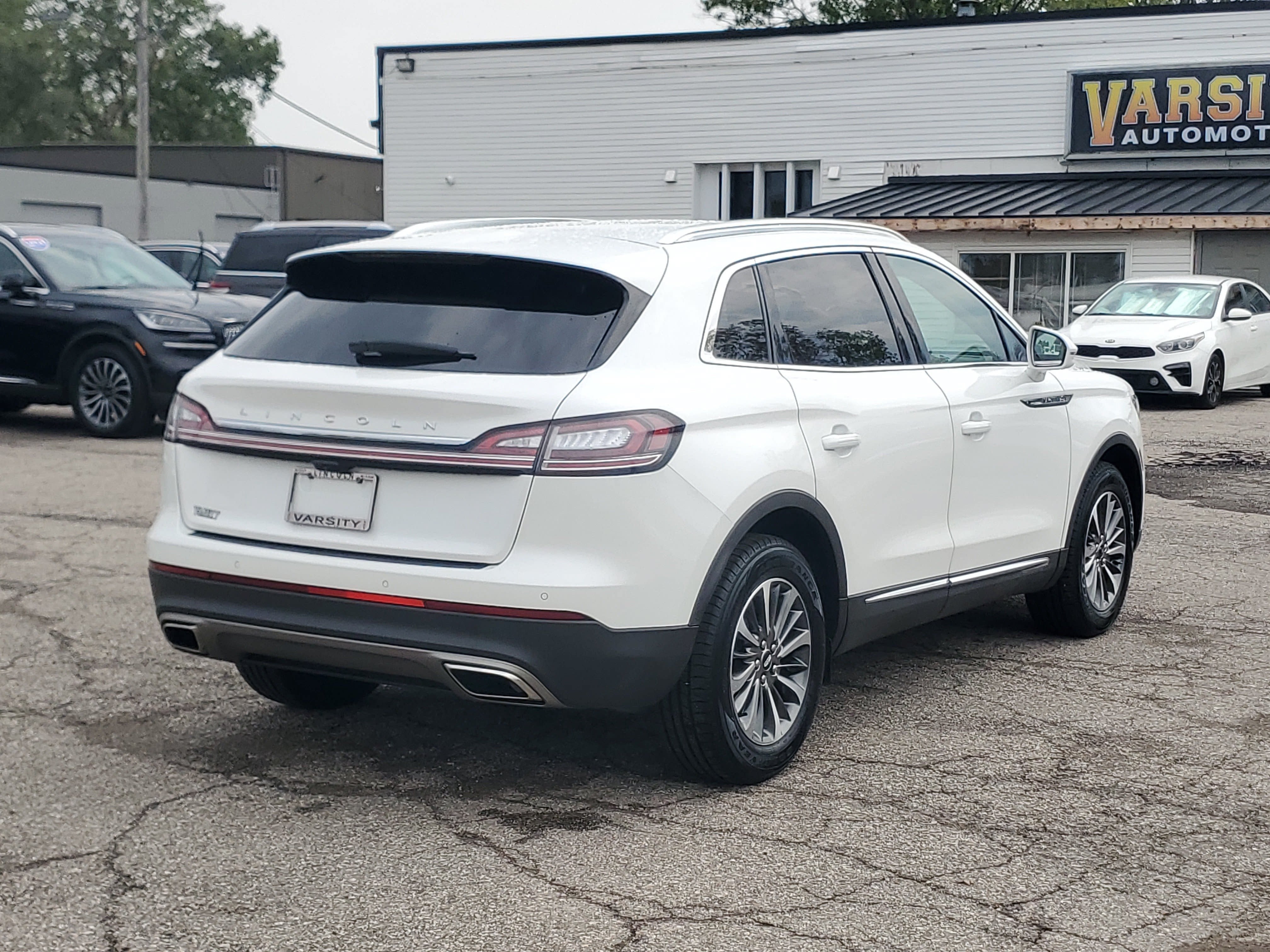 2023 Lincoln Nautilus Standard