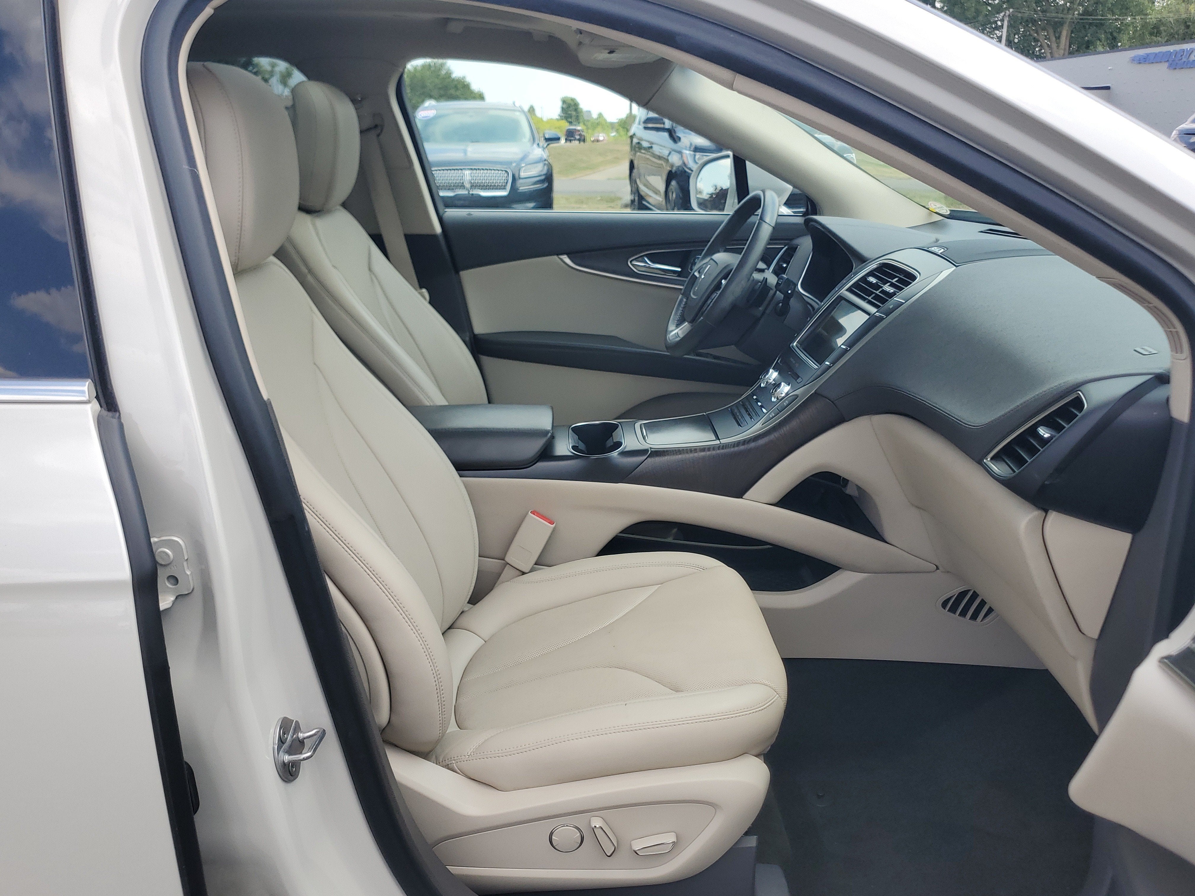 2020 Lincoln Nautilus Reserve