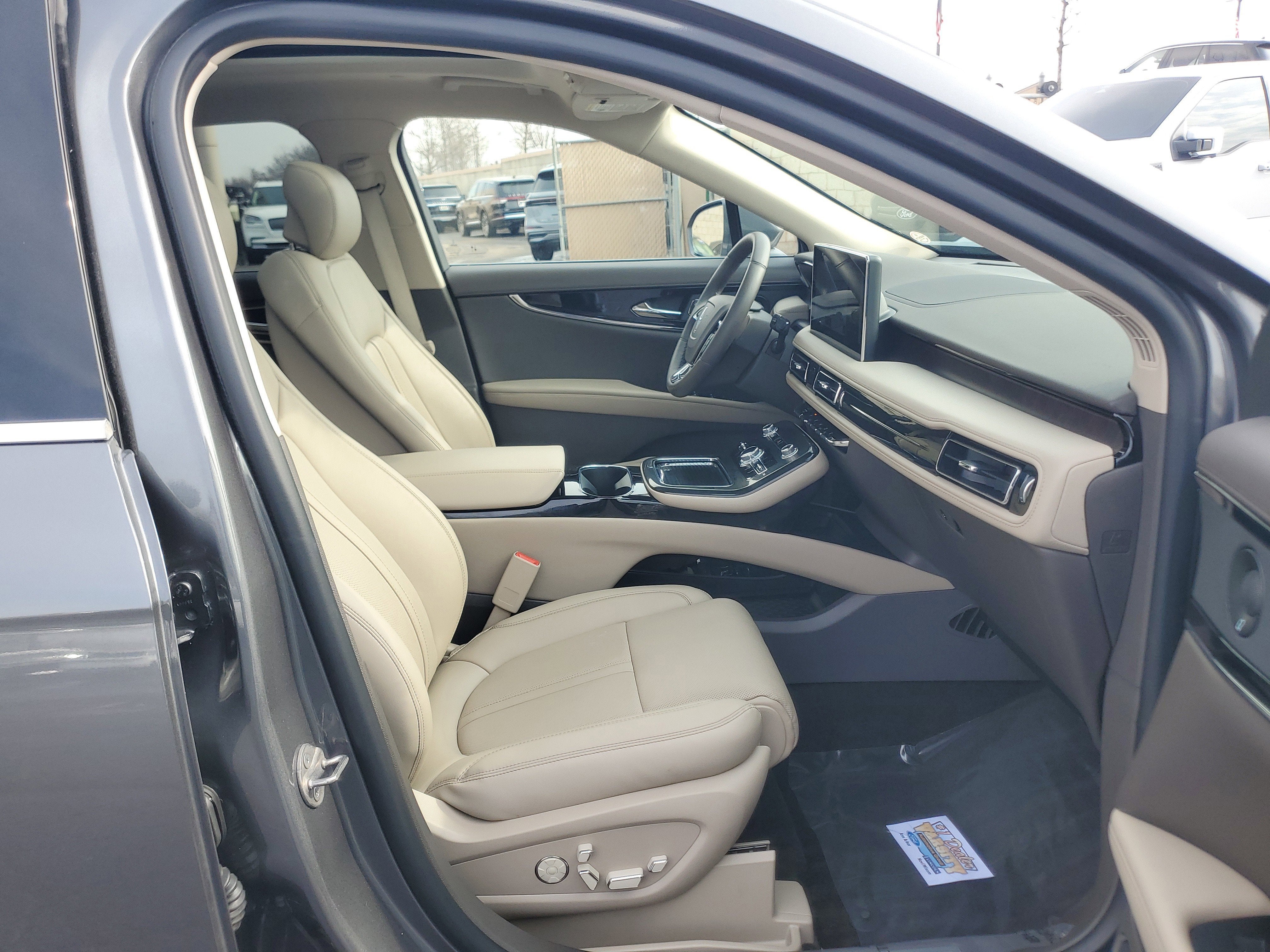 2023 Lincoln Nautilus Reserve