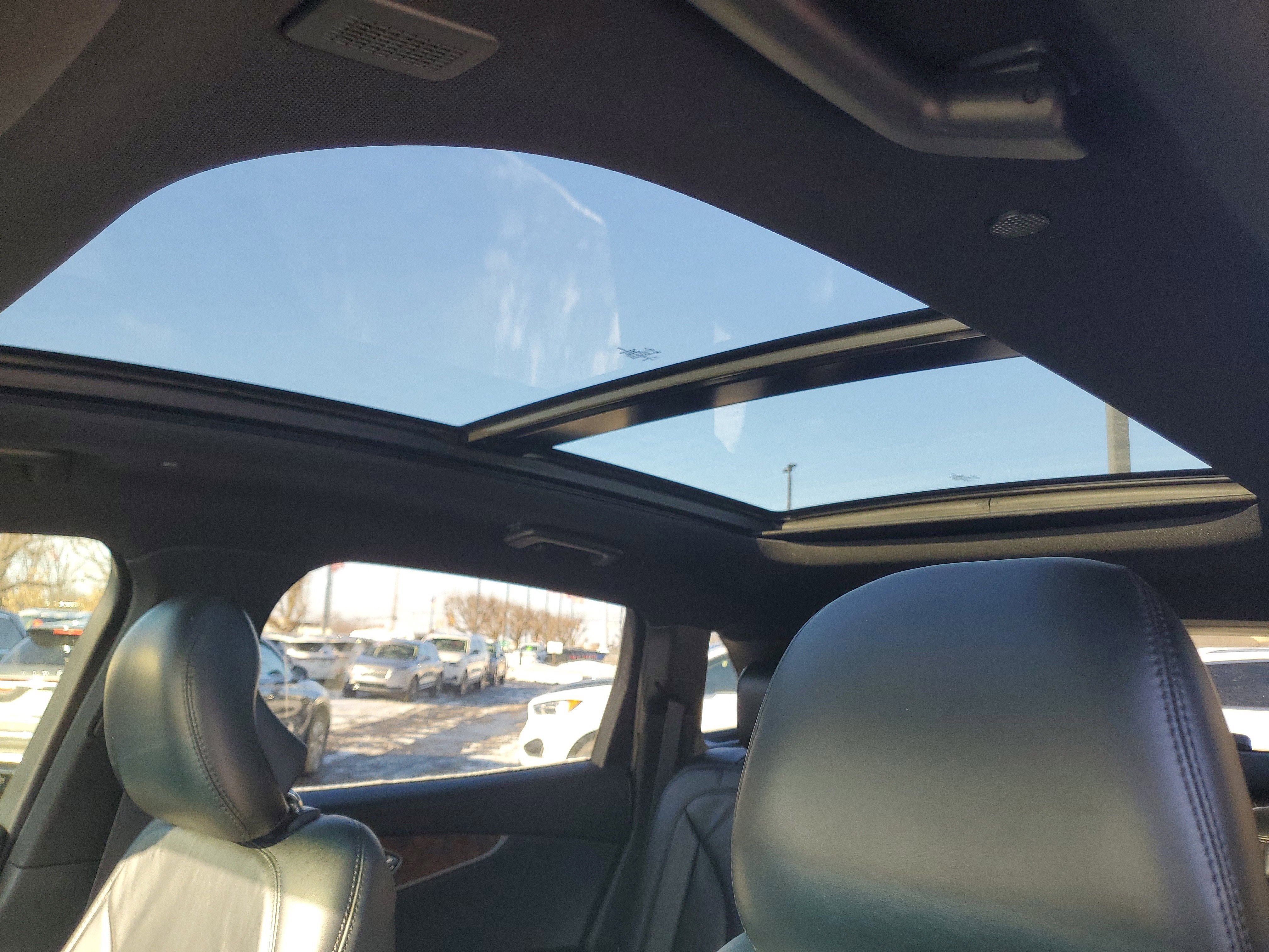 2019 Lincoln Nautilus Select