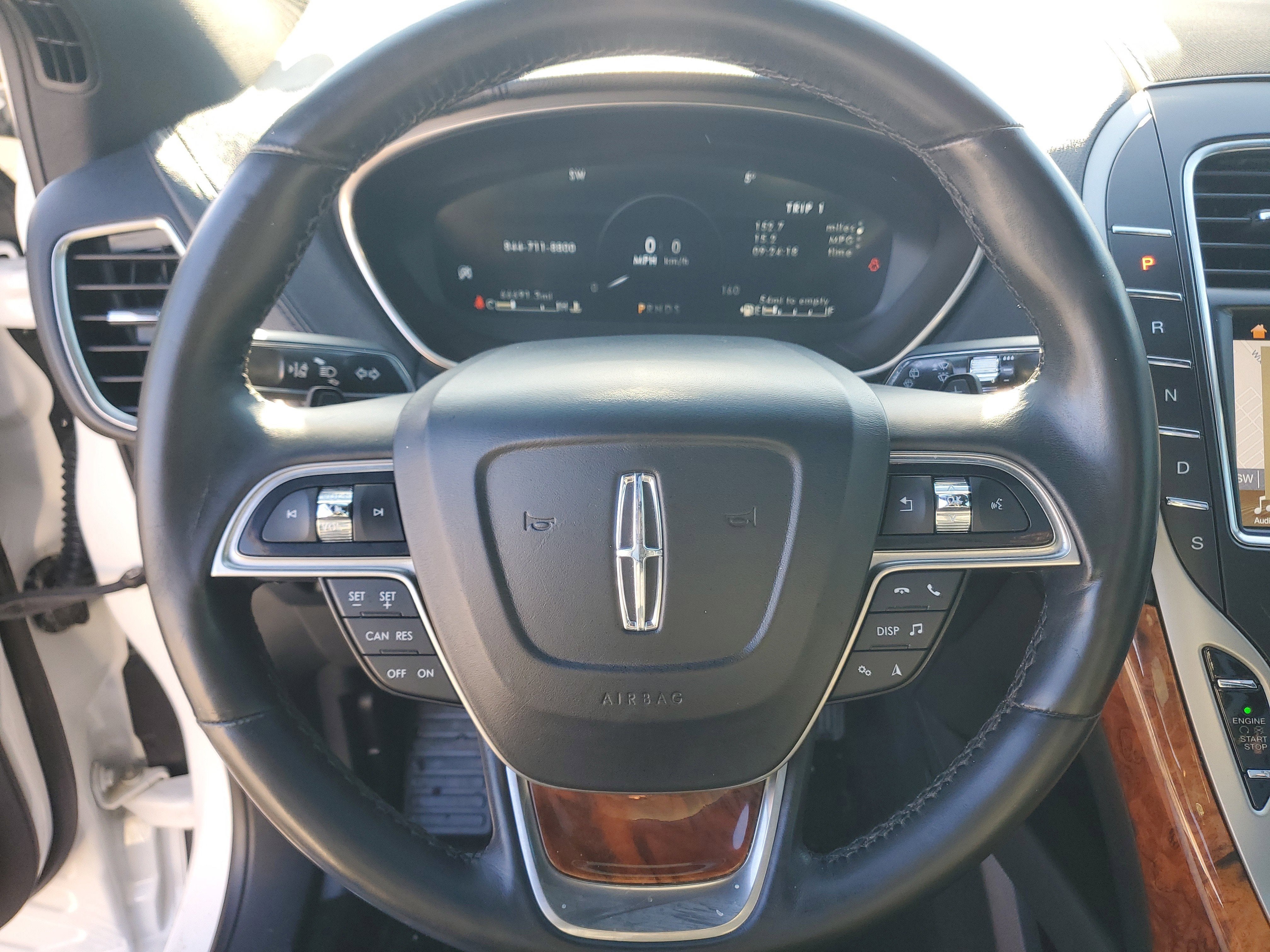 2019 Lincoln Nautilus Select