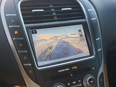 2019 Lincoln Nautilus Select