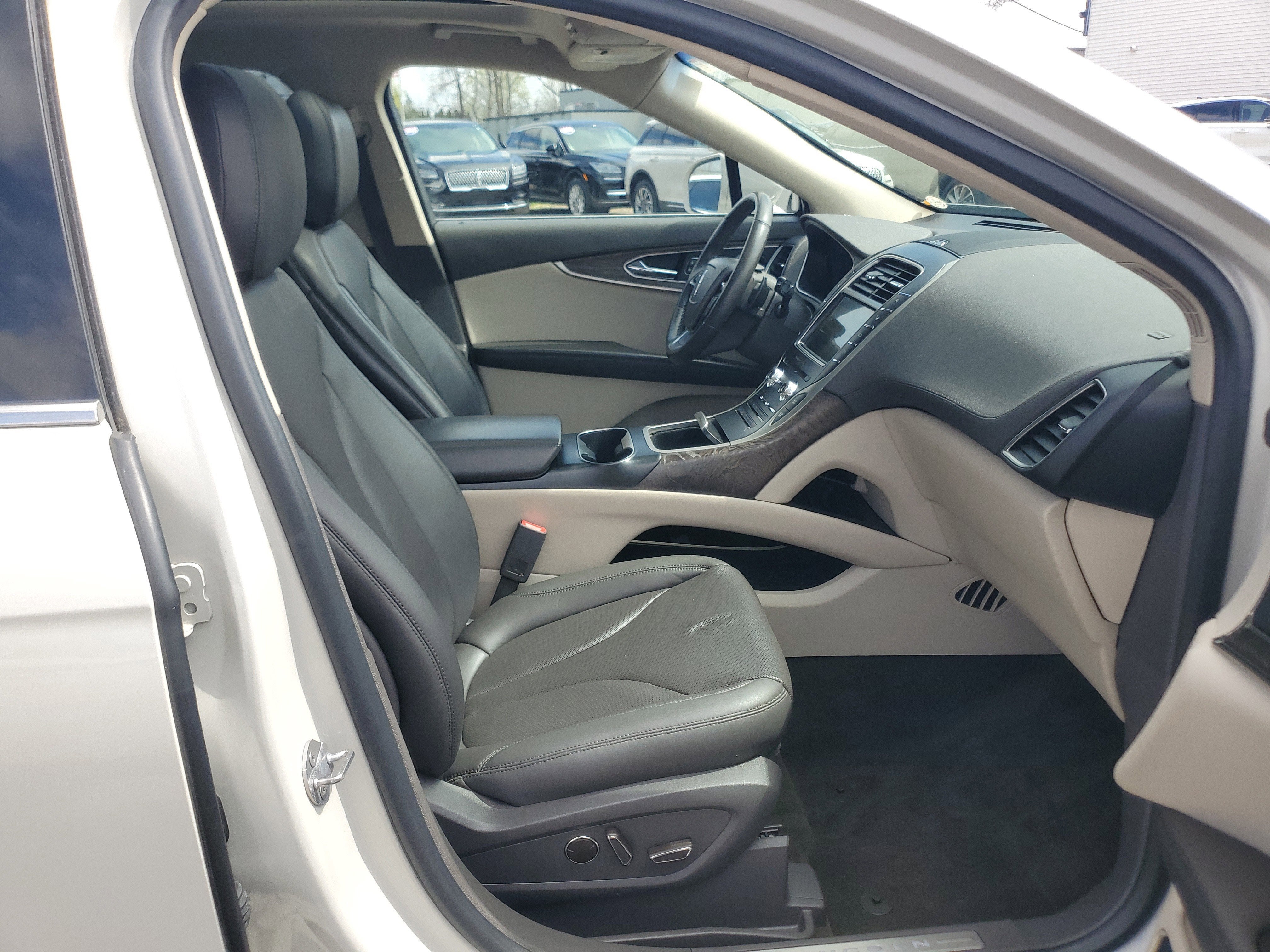 2020 Lincoln Nautilus Reserve