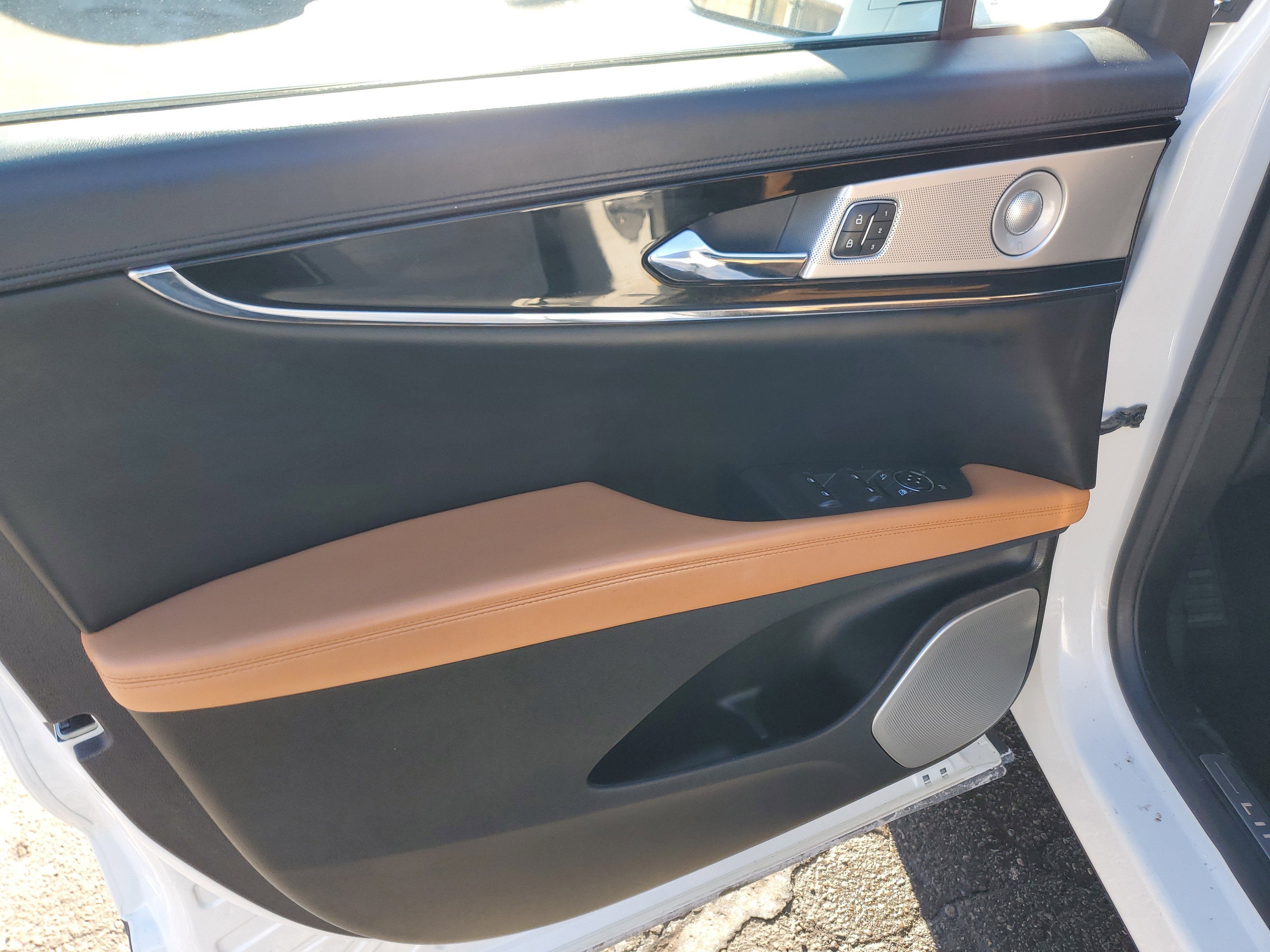 2022 Lincoln Nautilus Black Label