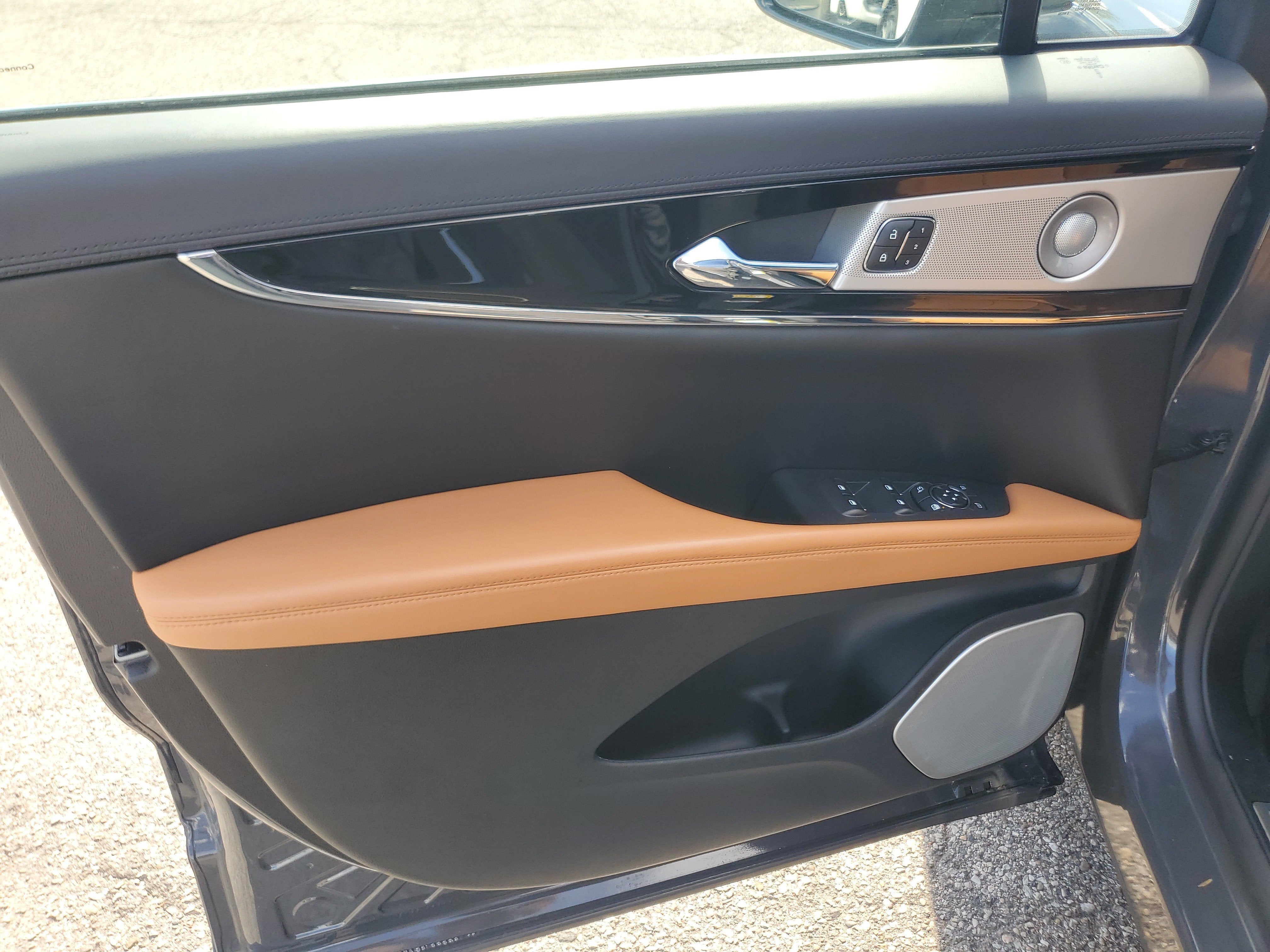 2023 Lincoln Nautilus Black Label