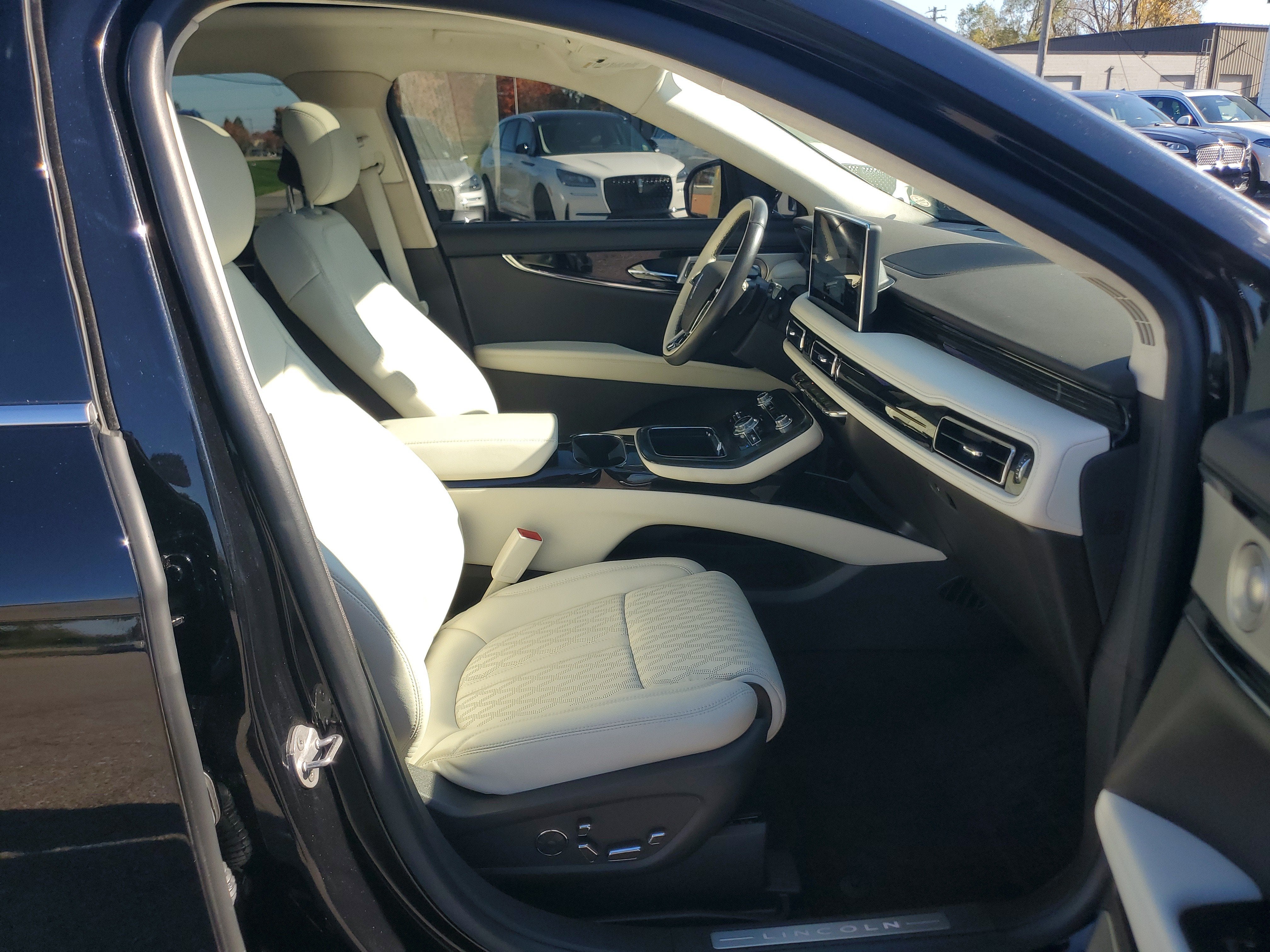 2021 Lincoln Nautilus Black Label