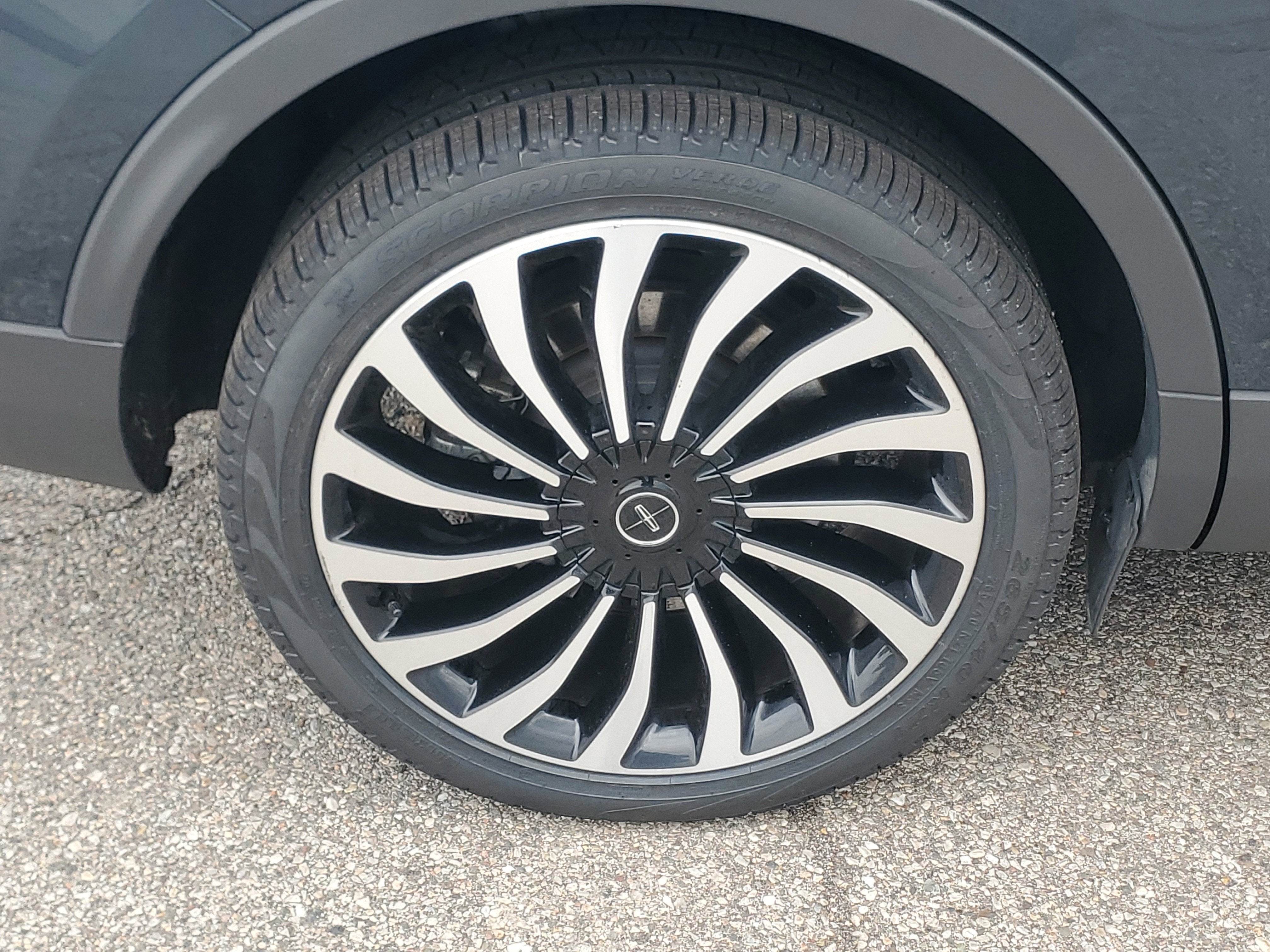 2023 Lincoln Nautilus Black Label