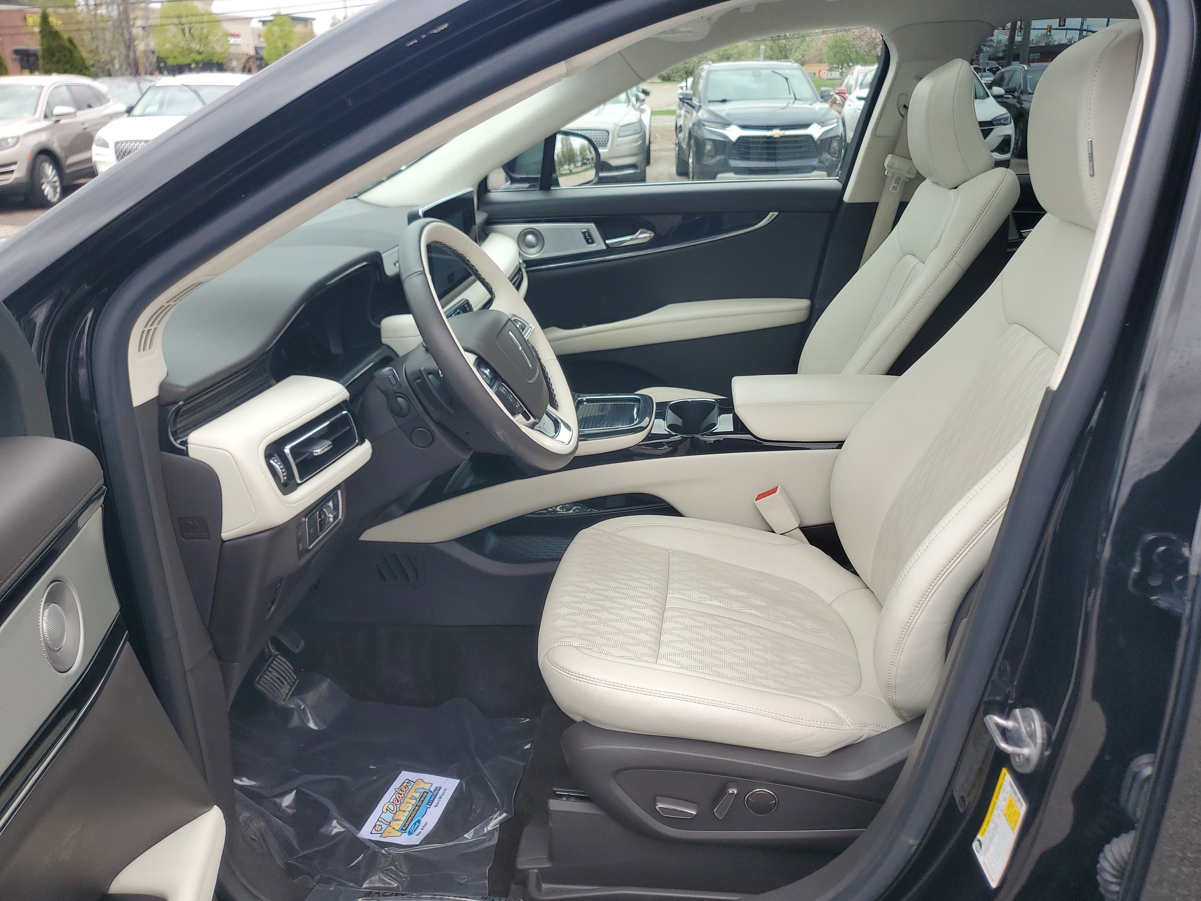 2023 Lincoln Nautilus Black Label