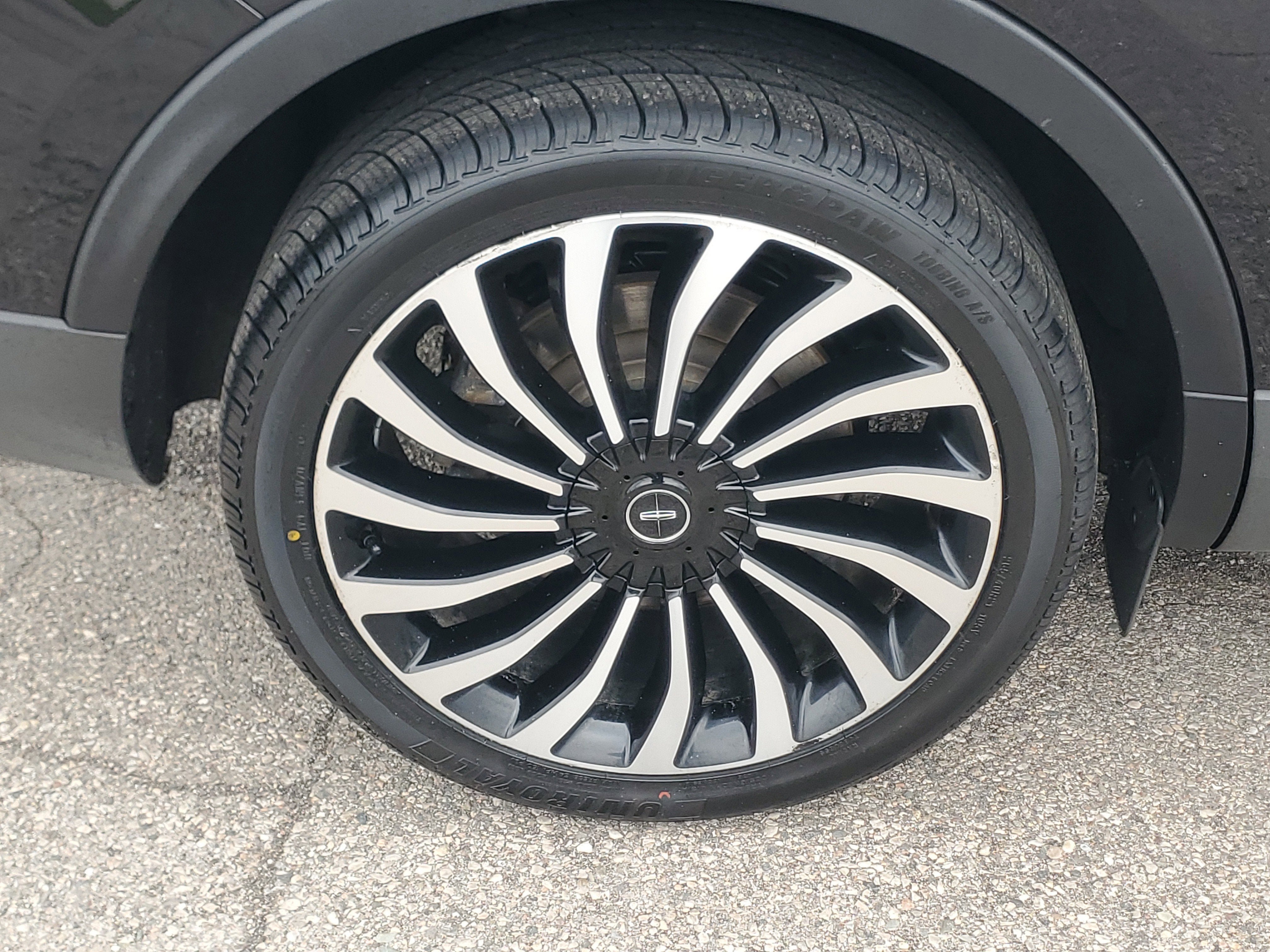 2023 Lincoln Nautilus Black Label