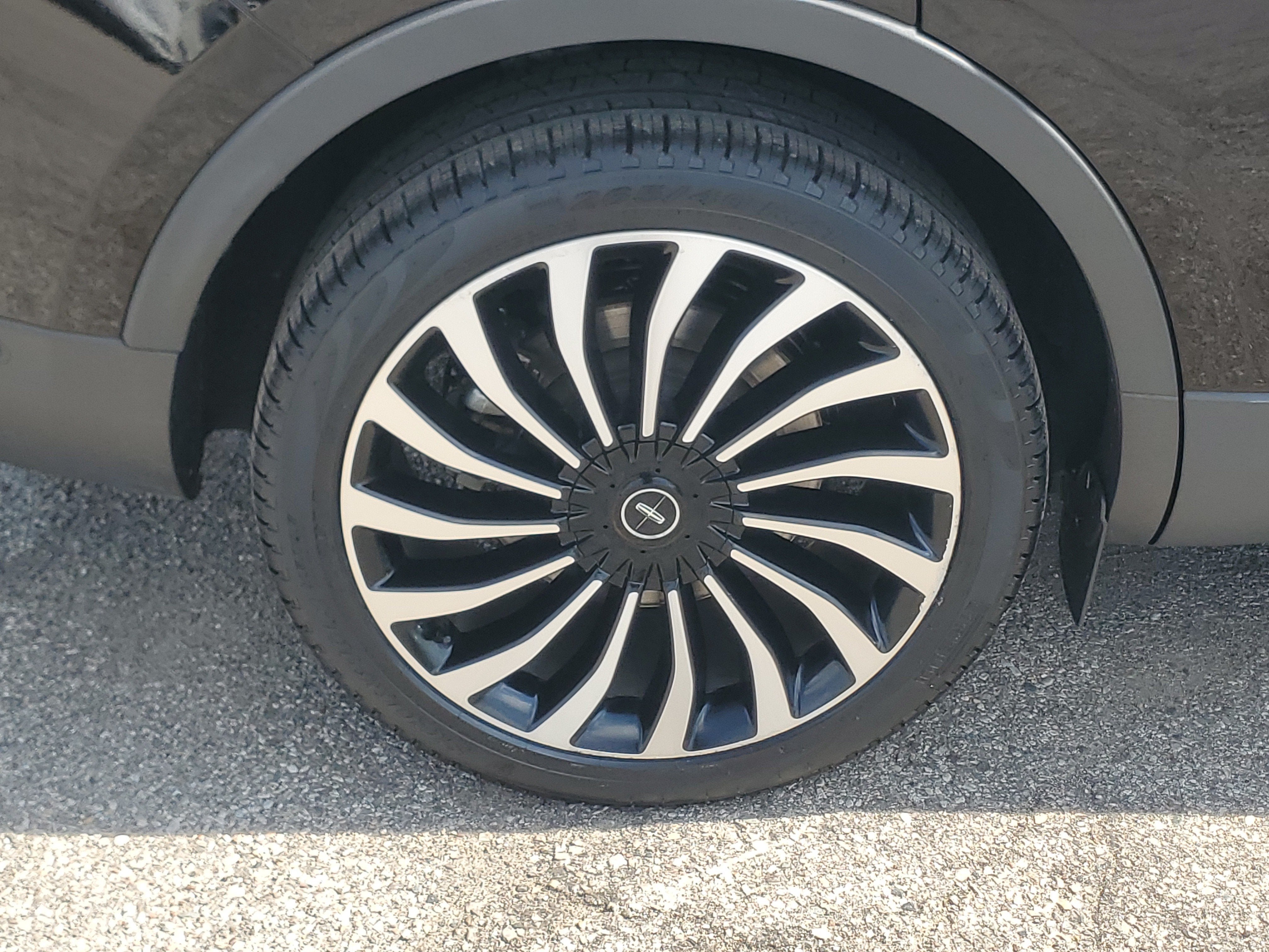 2023 Lincoln Nautilus Black Label