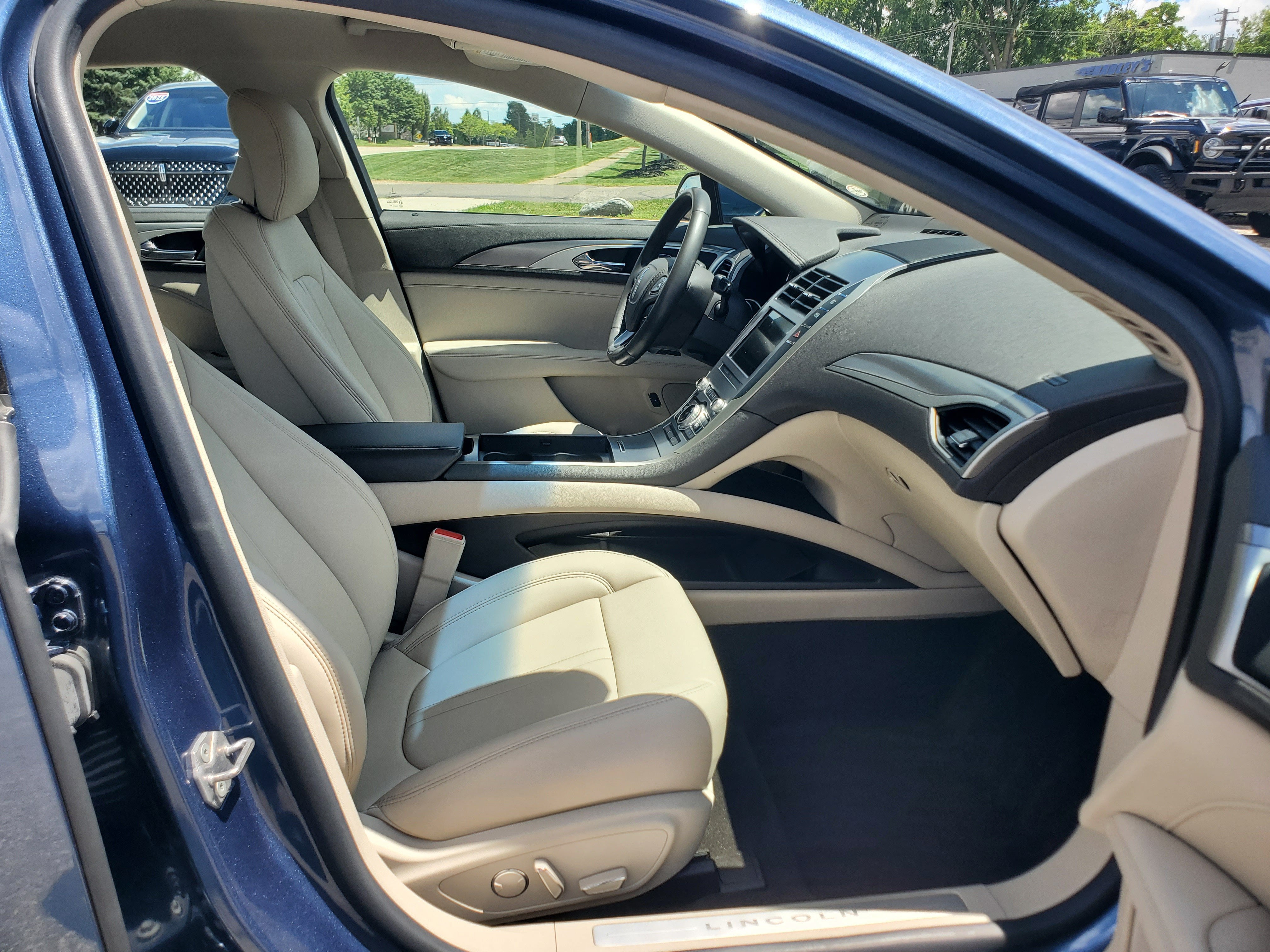 2019 Lincoln MKZ Hybrid Standard