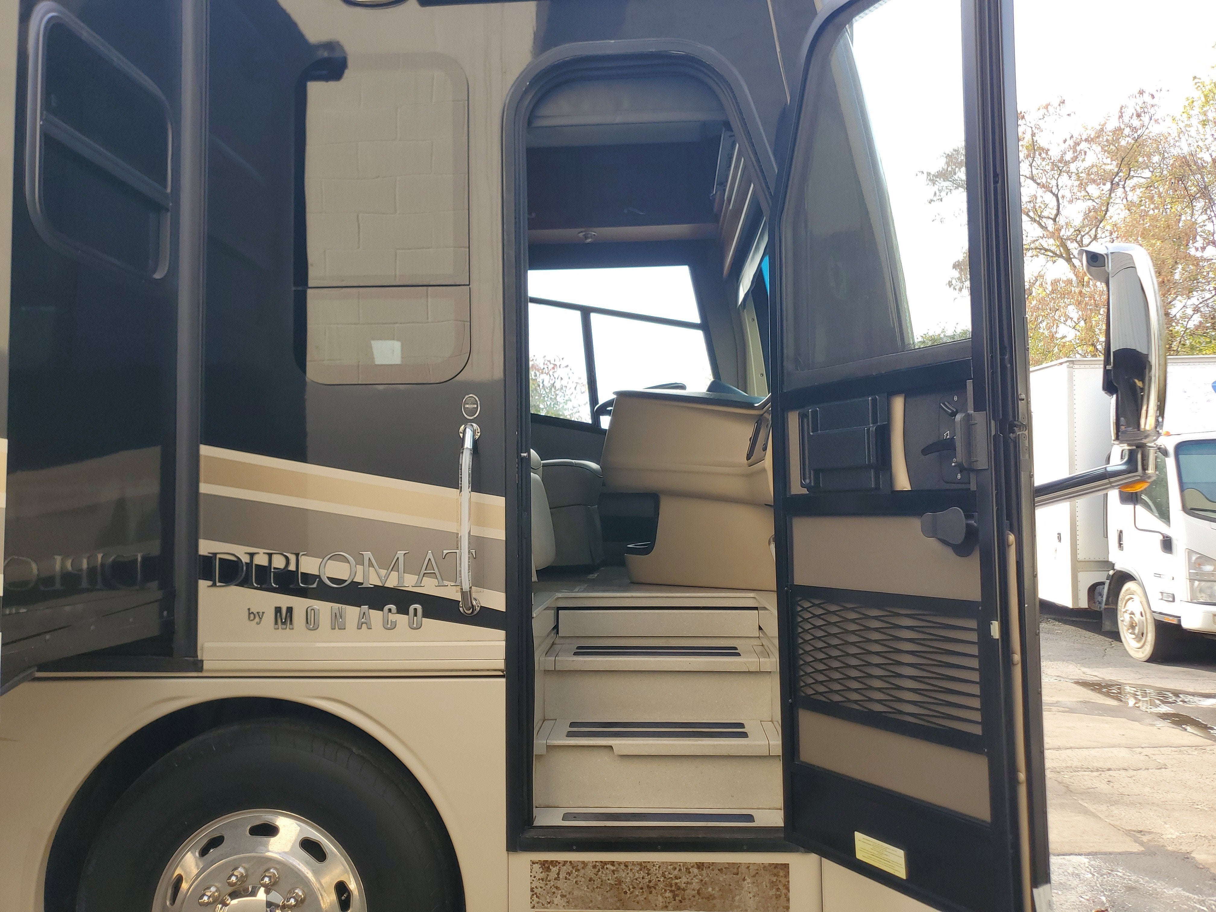 2017 MONACO DIPLOMAT 43S