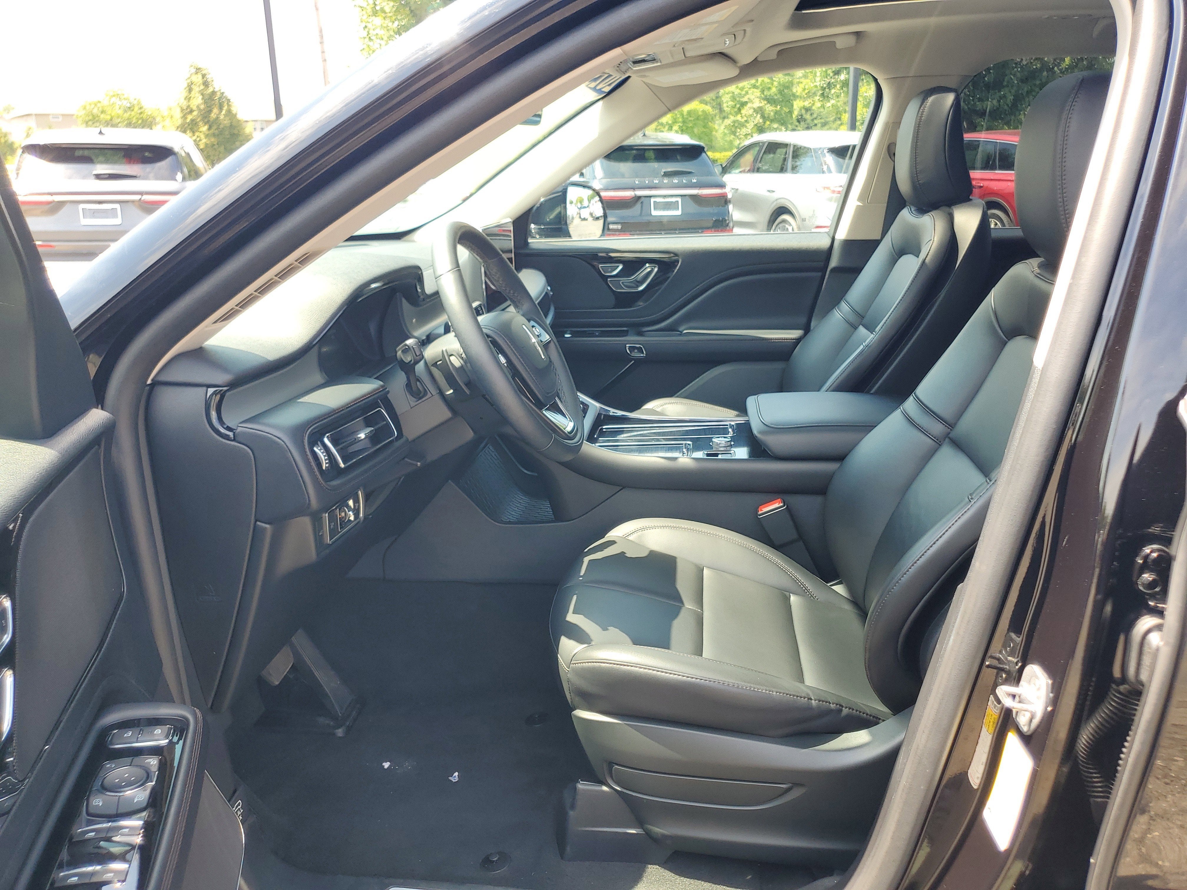 2023 Lincoln Aviator Standard